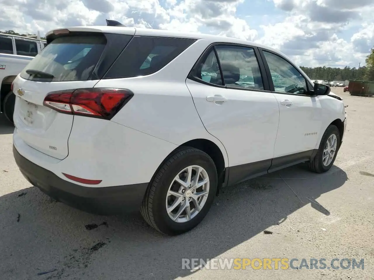 3 Photograph of a damaged car 3GNAX5EG5PL259168 CHEVROLET EQUINOX 2023