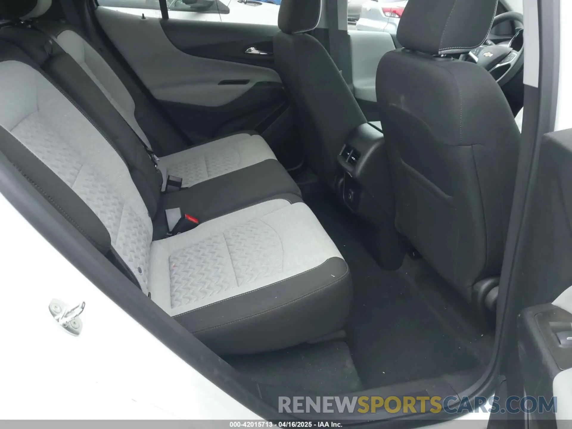 7 Photograph of a damaged car 3GNAX5EG6PL201831 CHEVROLET EQUINOX 2023