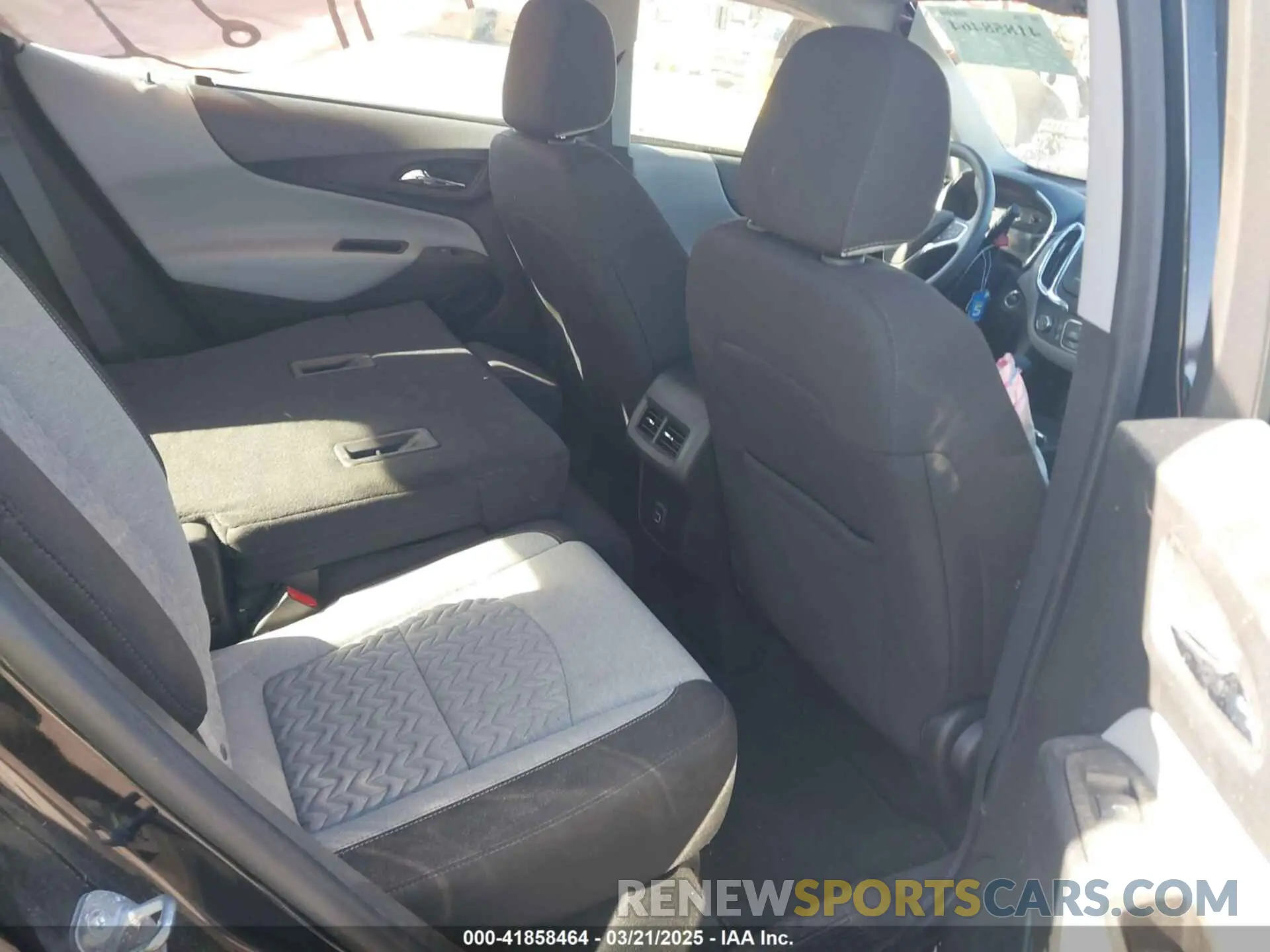8 Photograph of a damaged car 3GNAXFEG0PL235429 CHEVROLET EQUINOX 2023