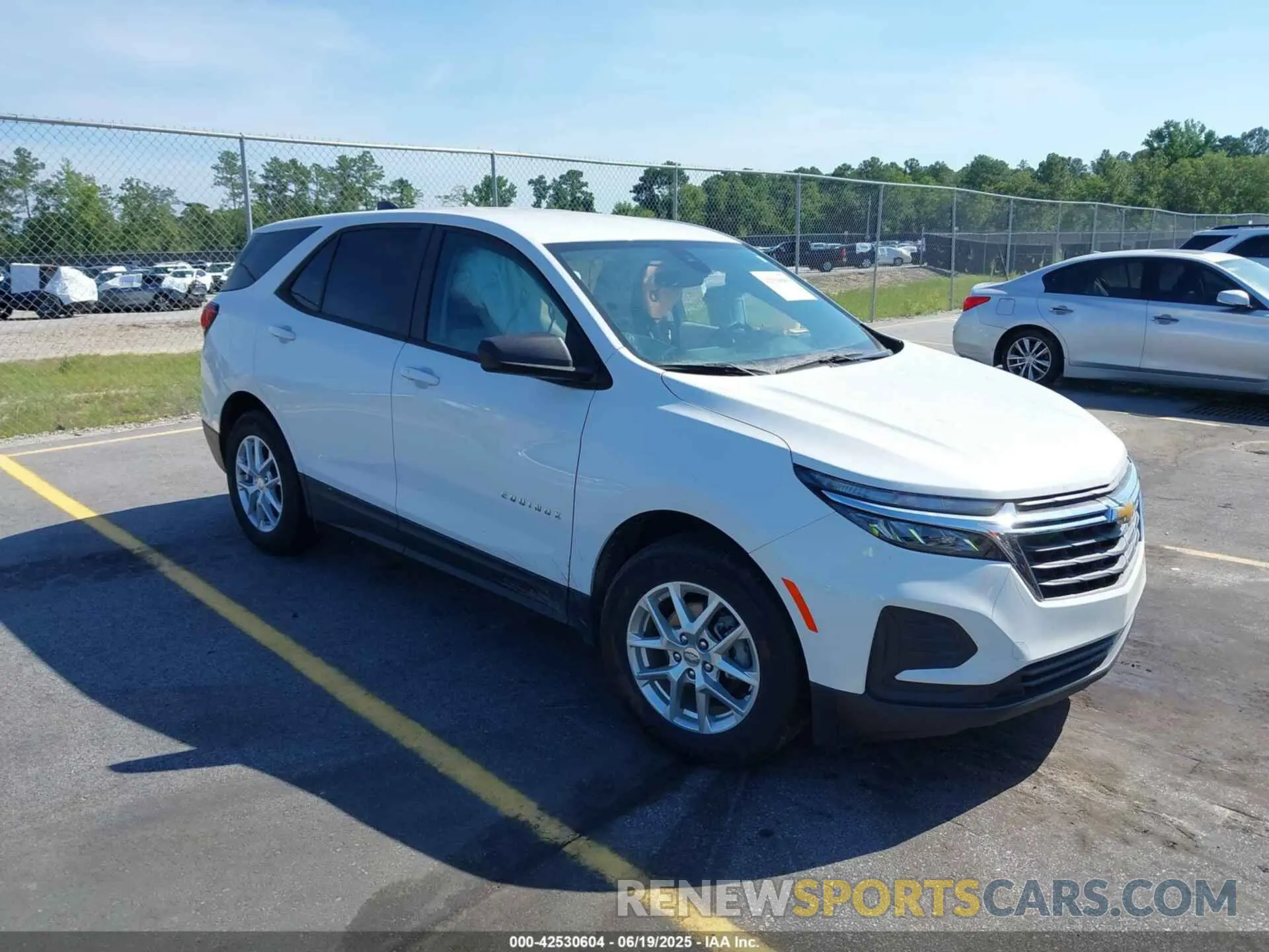 1 Photograph of a damaged car 3GNAXFEG6PL253871 CHEVROLET EQUINOX 2023
