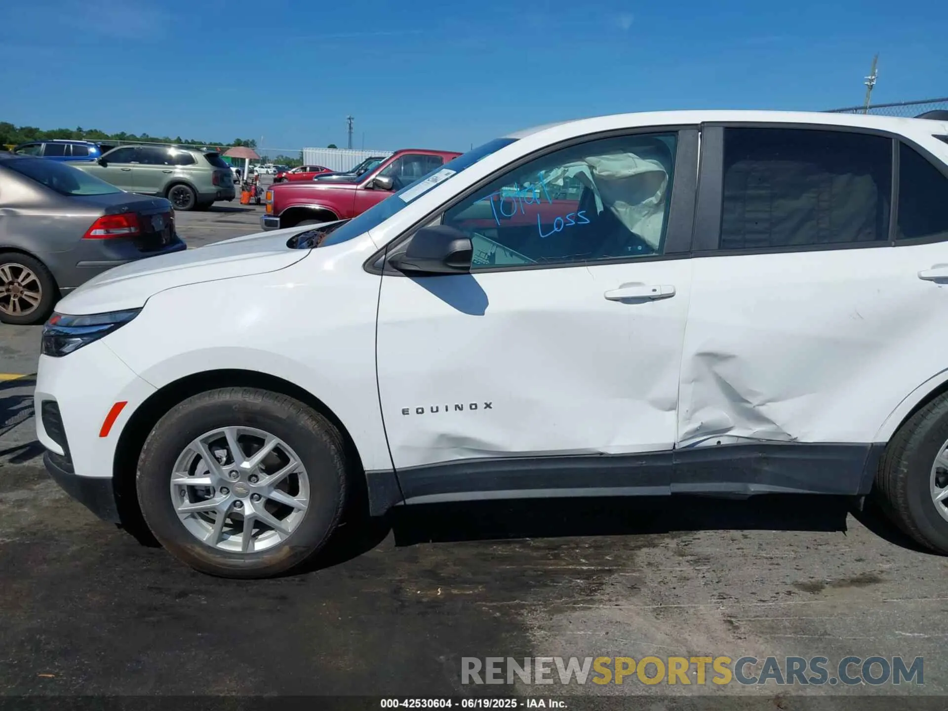 18 Photograph of a damaged car 3GNAXFEG6PL253871 CHEVROLET EQUINOX 2023