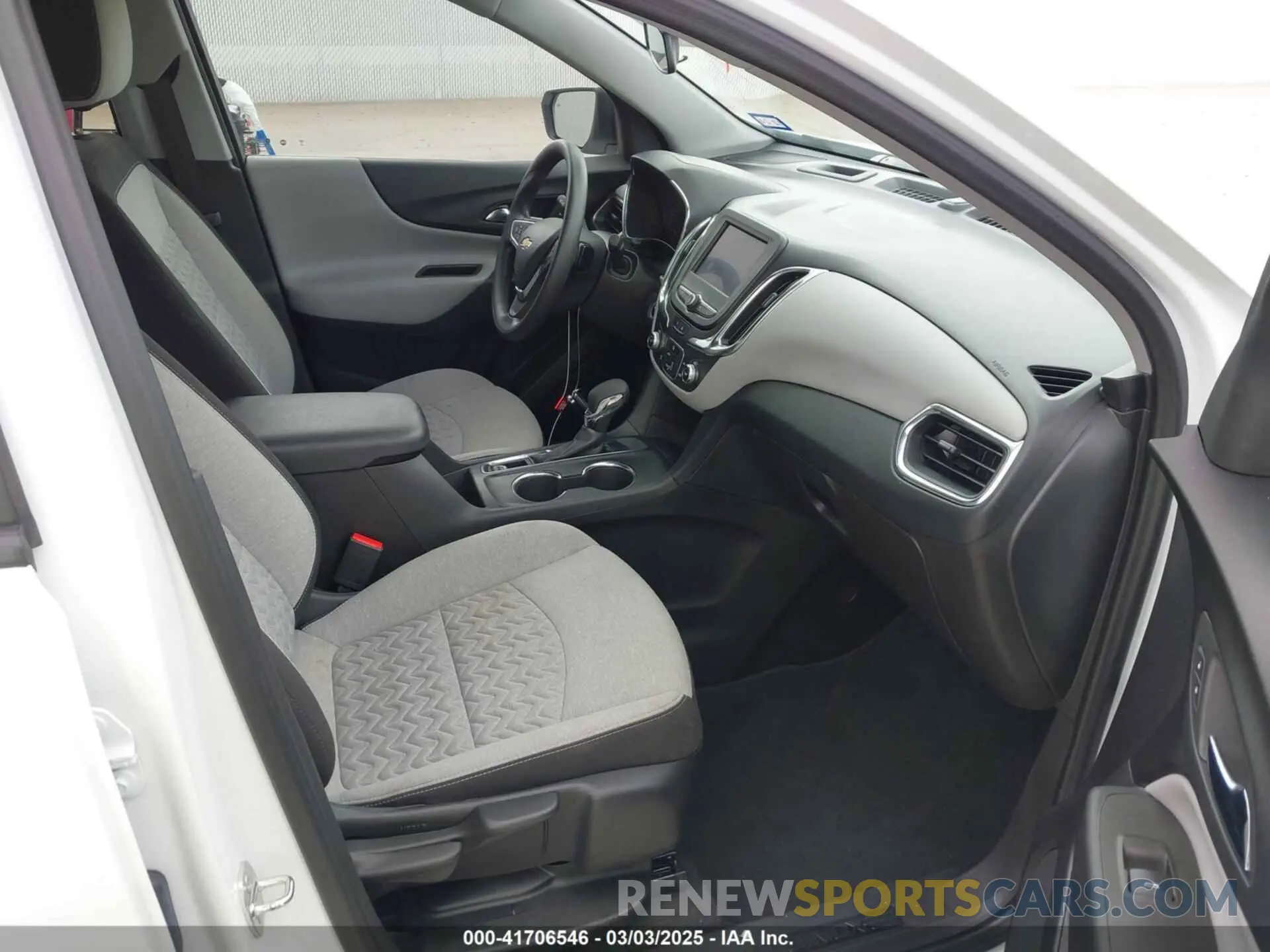 5 Photograph of a damaged car 3GNAXHEG0PL168018 CHEVROLET EQUINOX 2023