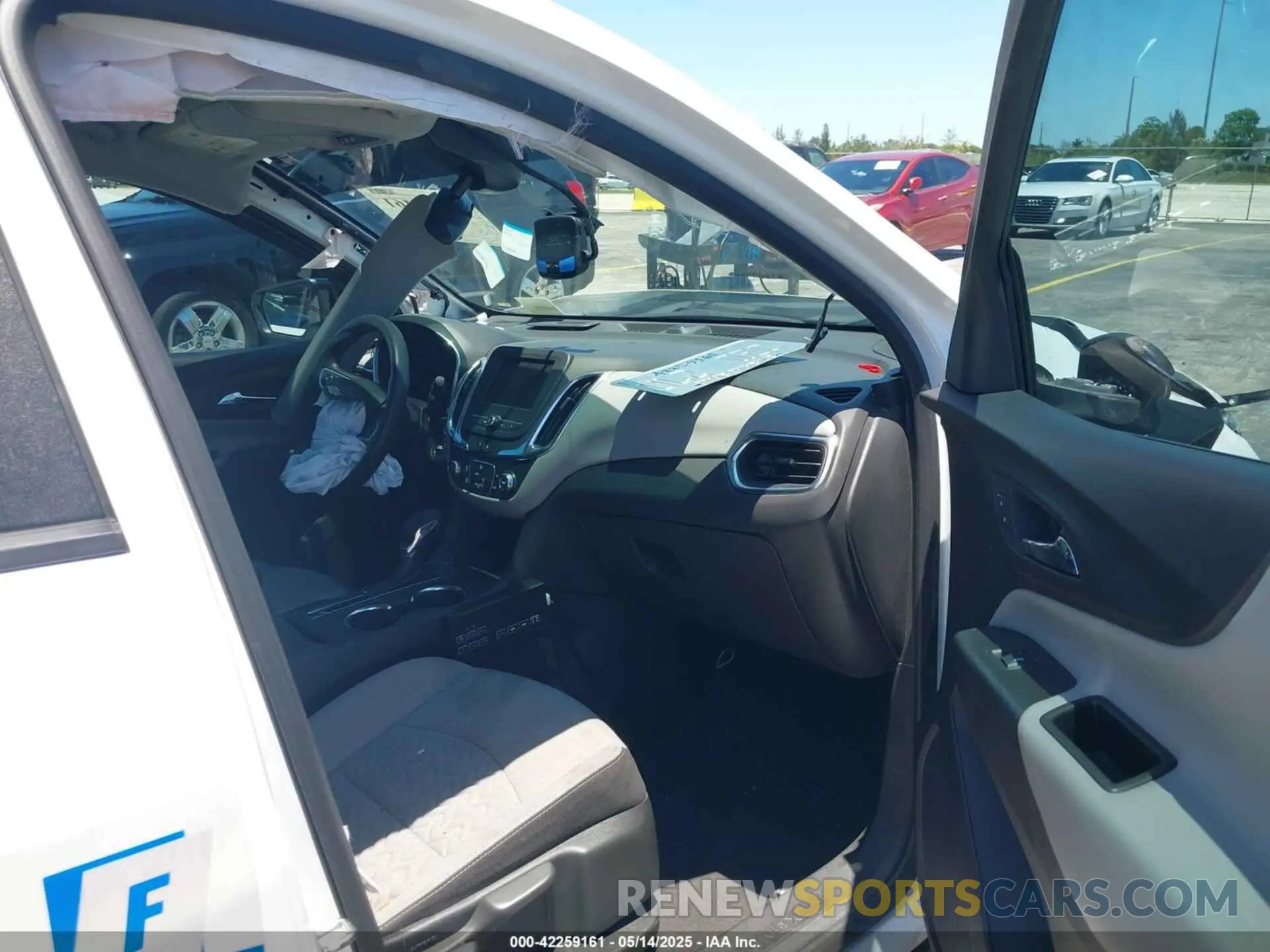 5 Photograph of a damaged car 3GNAXHEG1PL225603 CHEVROLET EQUINOX 2023