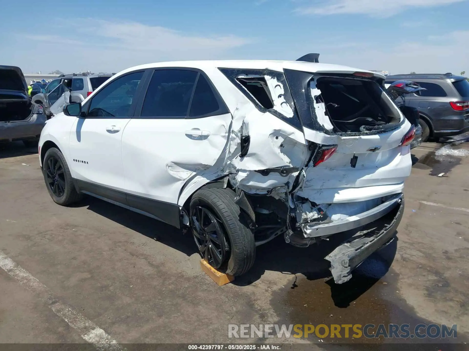 3 Photograph of a damaged car 3GNAXHEG2PL232138 CHEVROLET EQUINOX 2023