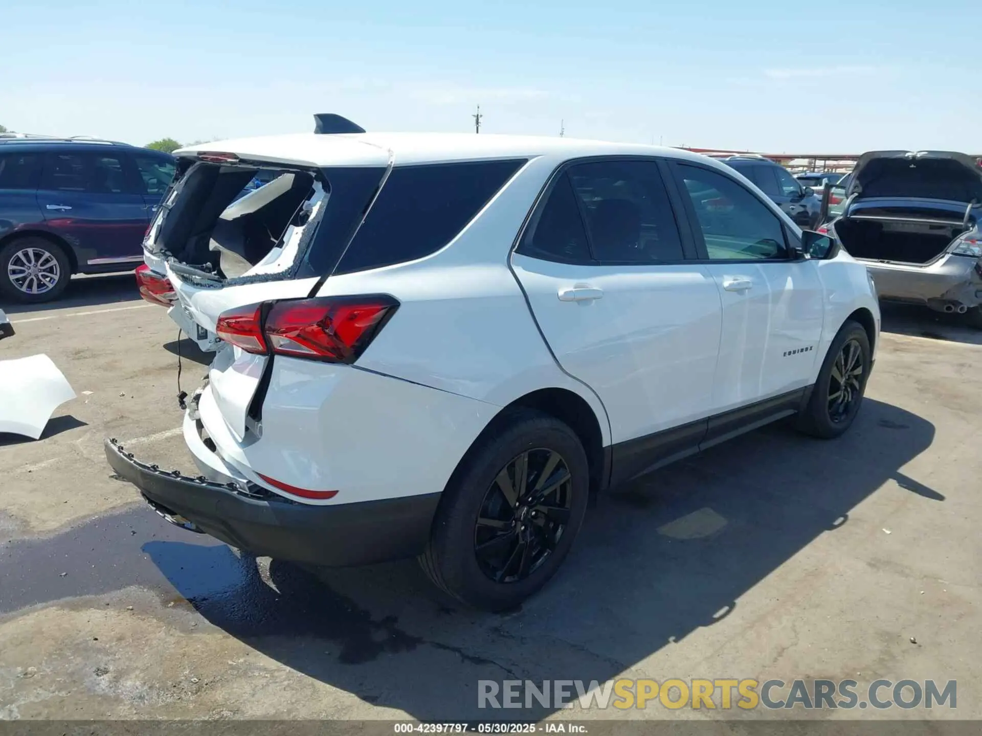 4 Photograph of a damaged car 3GNAXHEG2PL232138 CHEVROLET EQUINOX 2023
