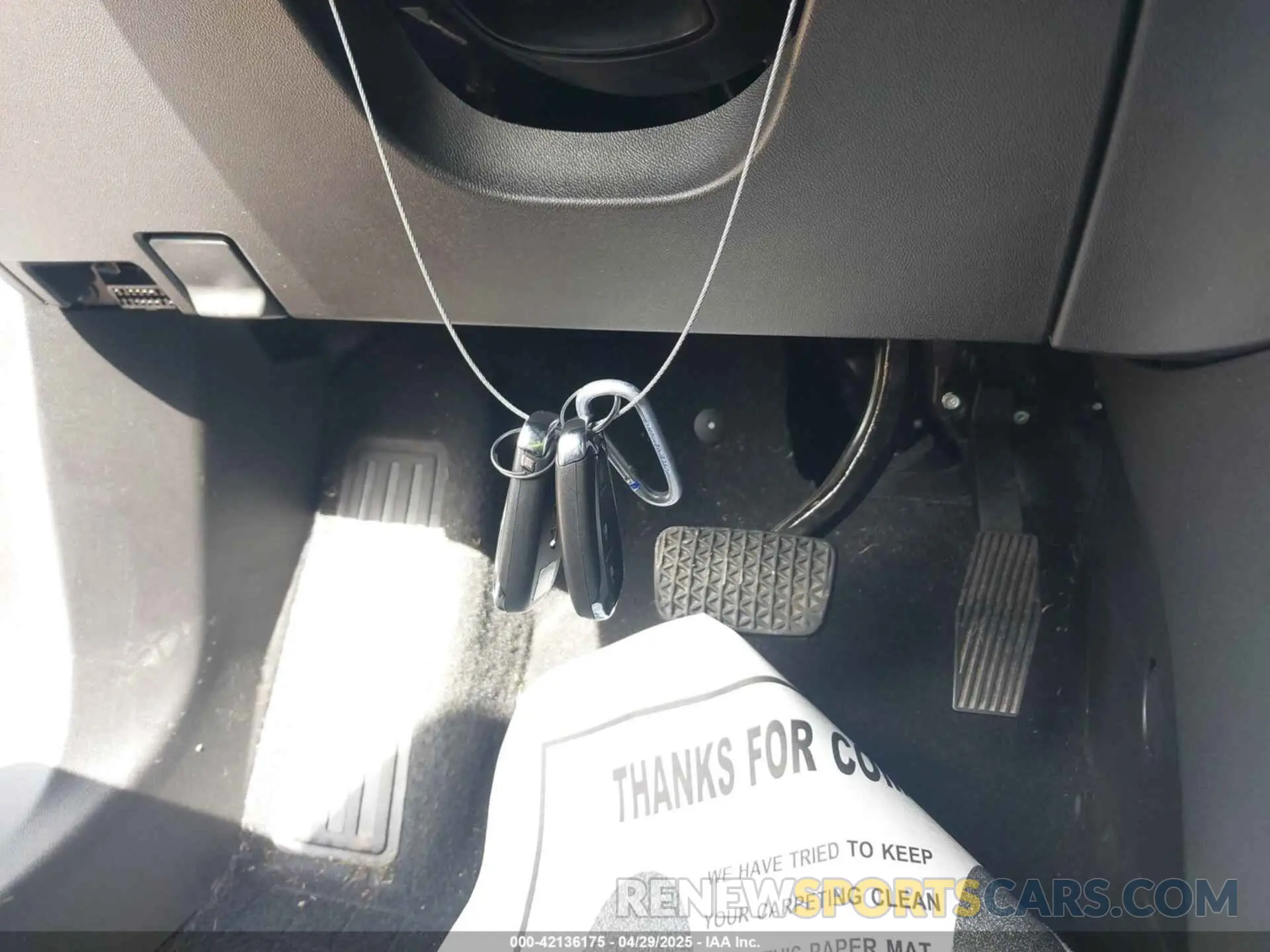 11 Photograph of a damaged car 3GNAXHEG3PL149186 CHEVROLET EQUINOX 2023