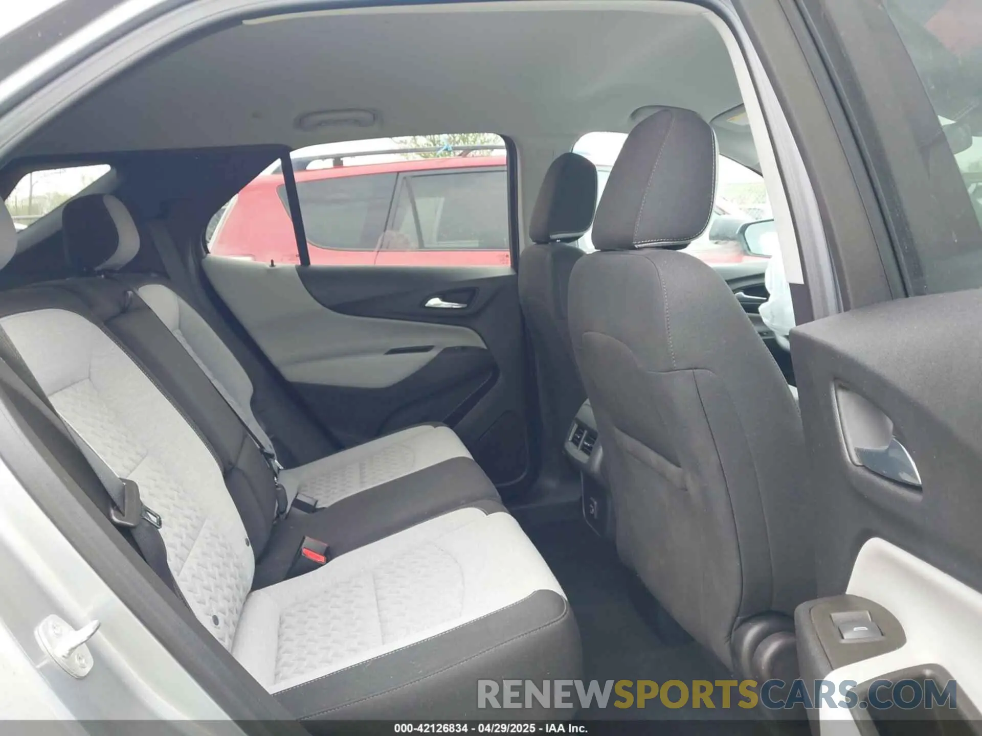 8 Photograph of a damaged car 3GNAXHEG3PL157644 CHEVROLET EQUINOX 2023