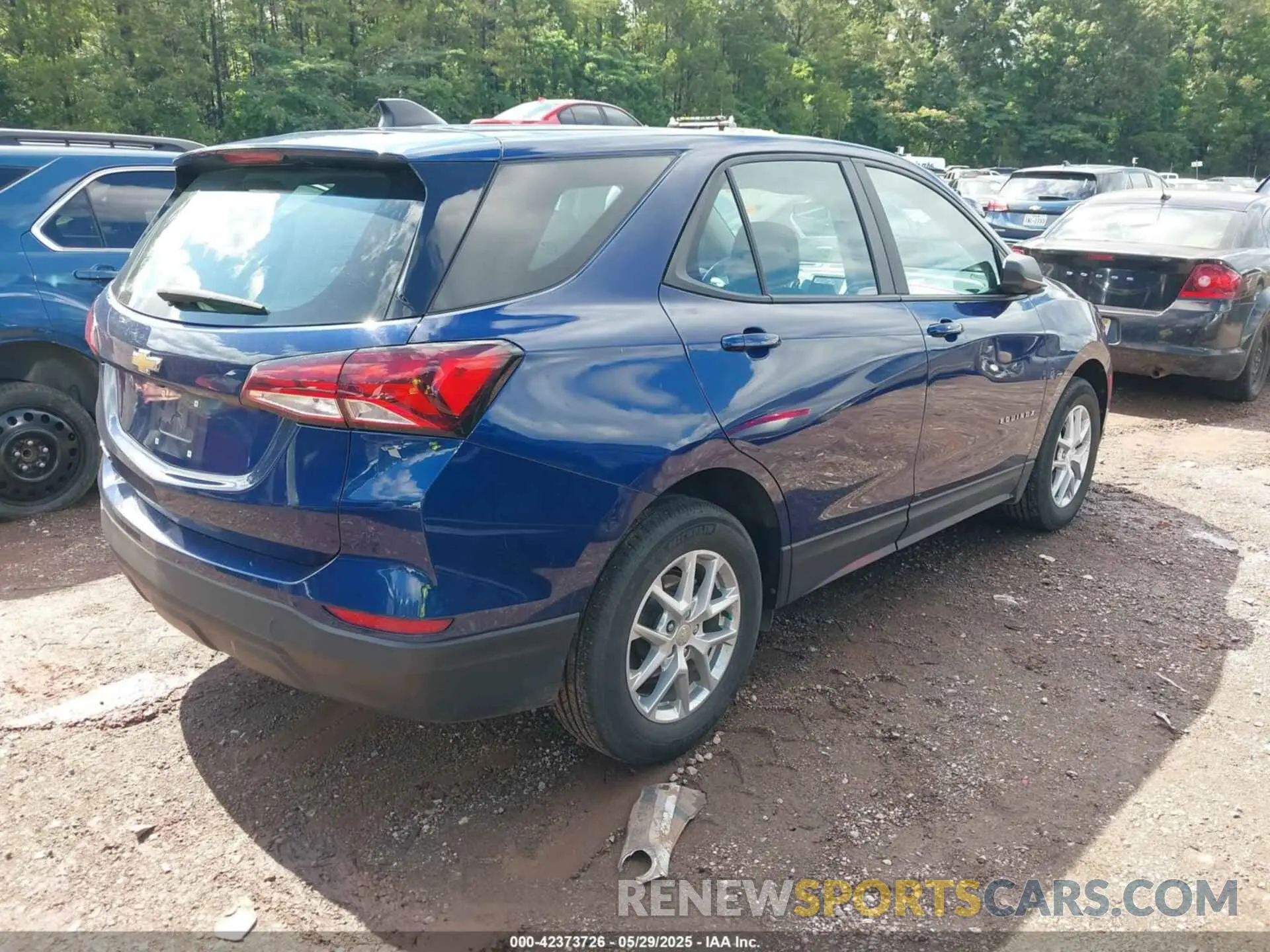 4 Photograph of a damaged car 3GNAXHEG5PL199684 CHEVROLET EQUINOX 2023