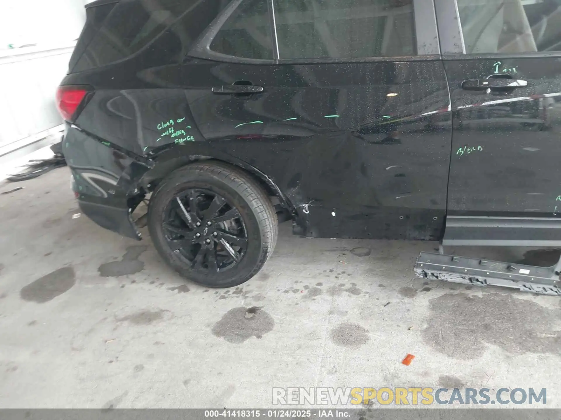 17 Photograph of a damaged car 3GNAXHEG6PL143446 CHEVROLET EQUINOX 2023