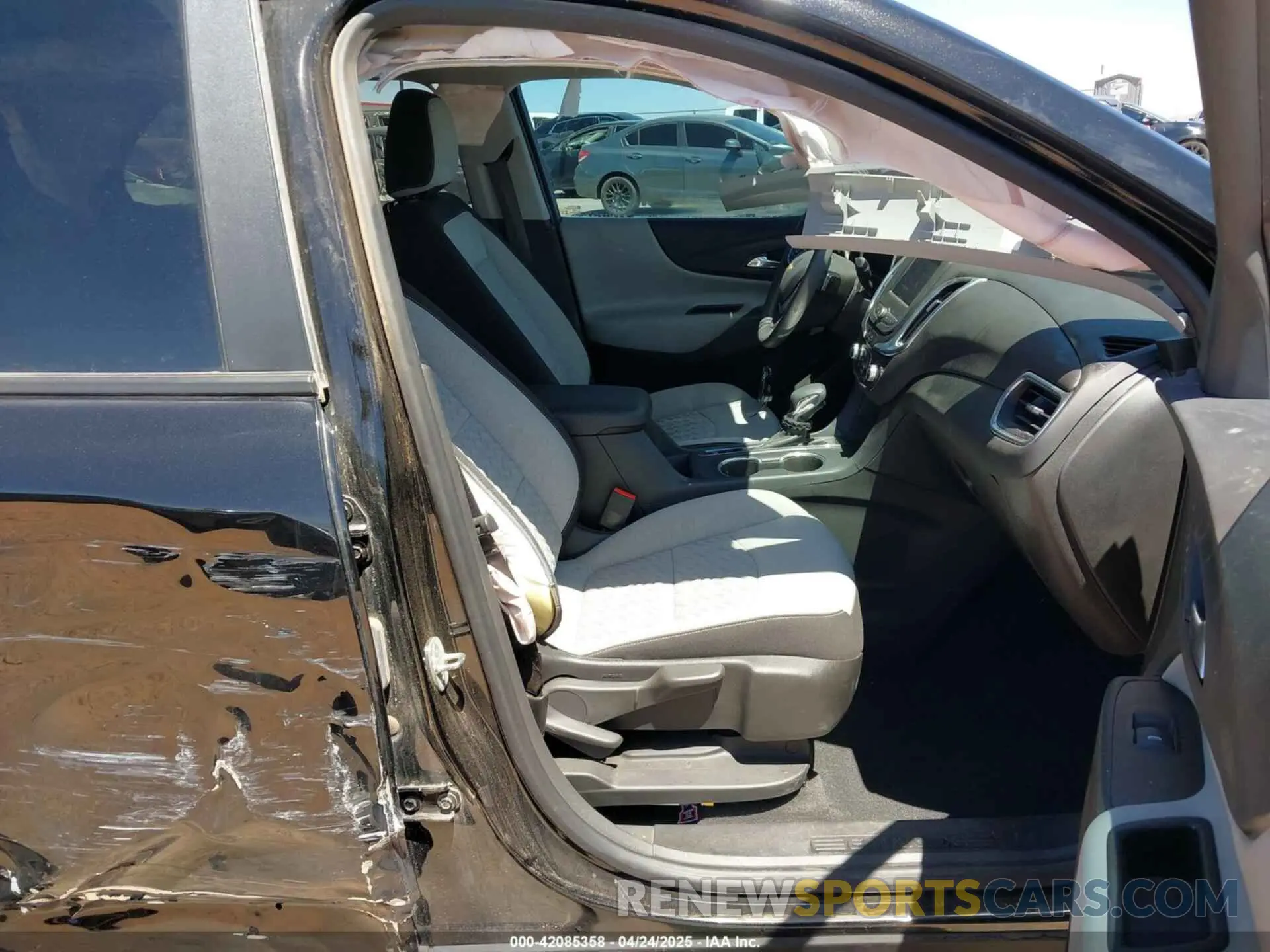 5 Photograph of a damaged car 3GNAXHEG8PL204263 CHEVROLET EQUINOX 2023