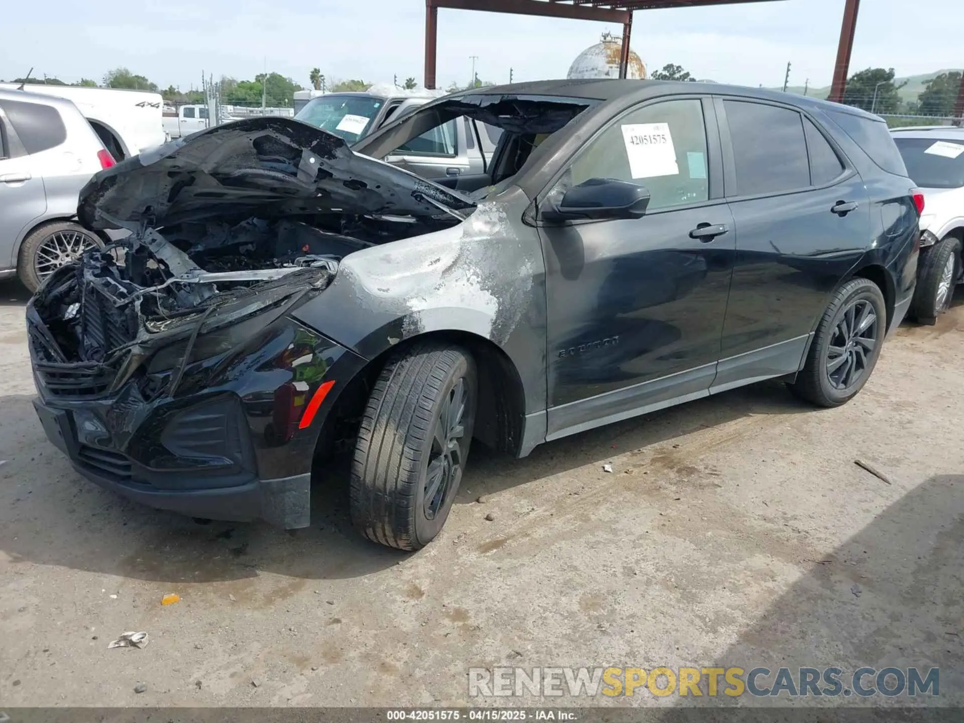 2 Photograph of a damaged car 3GNAXHEG9PL128942 CHEVROLET EQUINOX 2023