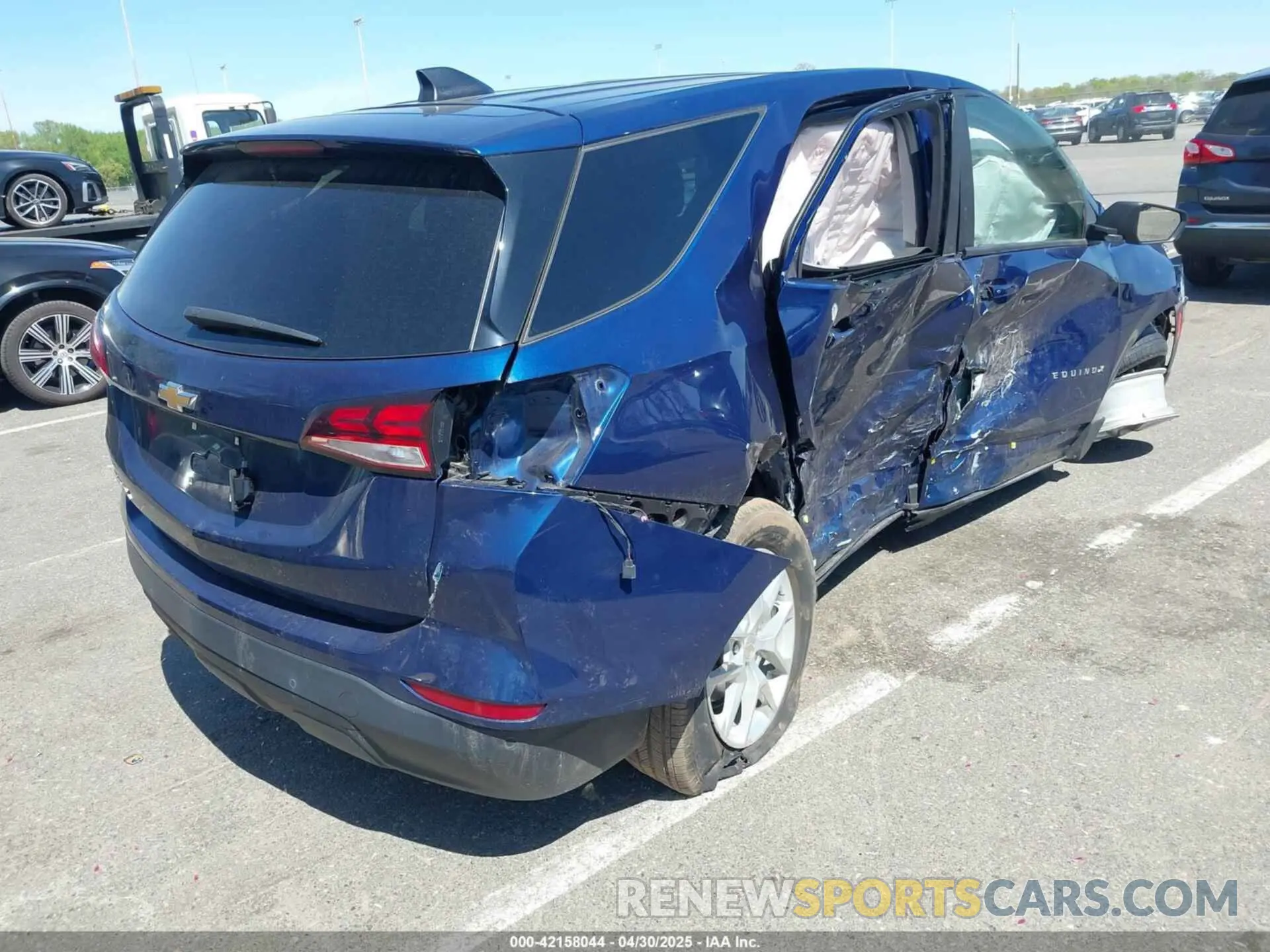 4 Photograph of a damaged car 3GNAXHEG9PL132280 CHEVROLET EQUINOX 2023