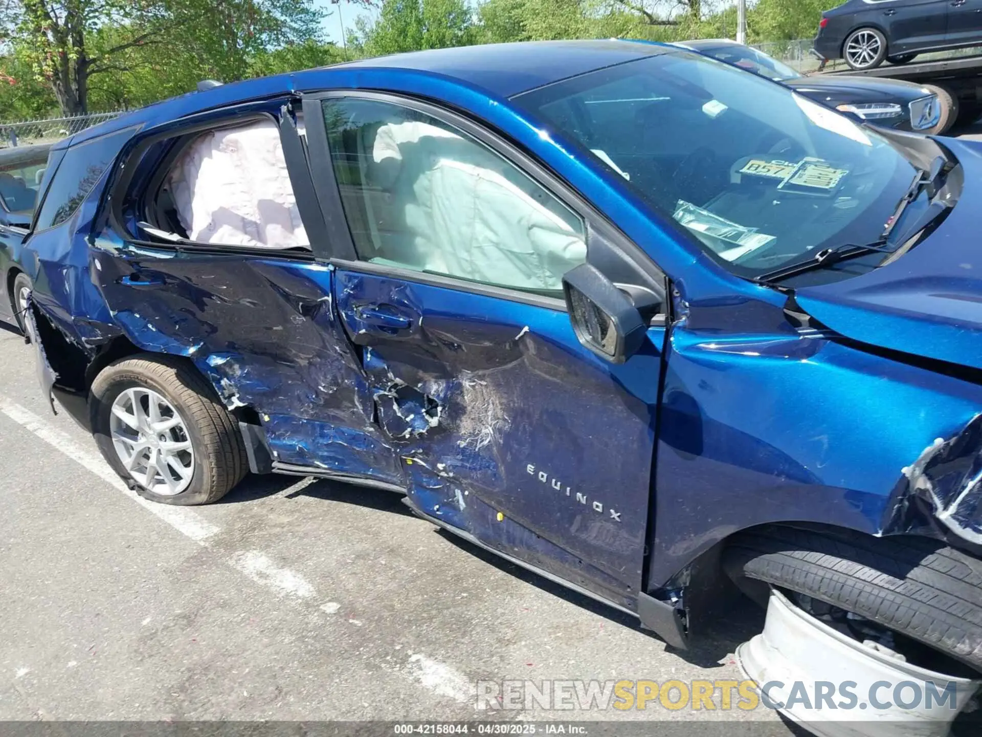 6 Photograph of a damaged car 3GNAXHEG9PL132280 CHEVROLET EQUINOX 2023