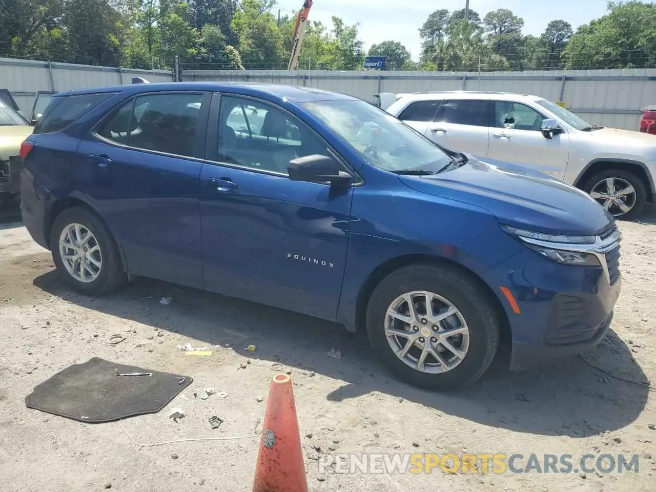 4 Photograph of a damaged car 3GNAXHEG9PL186436 CHEVROLET EQUINOX 2023
