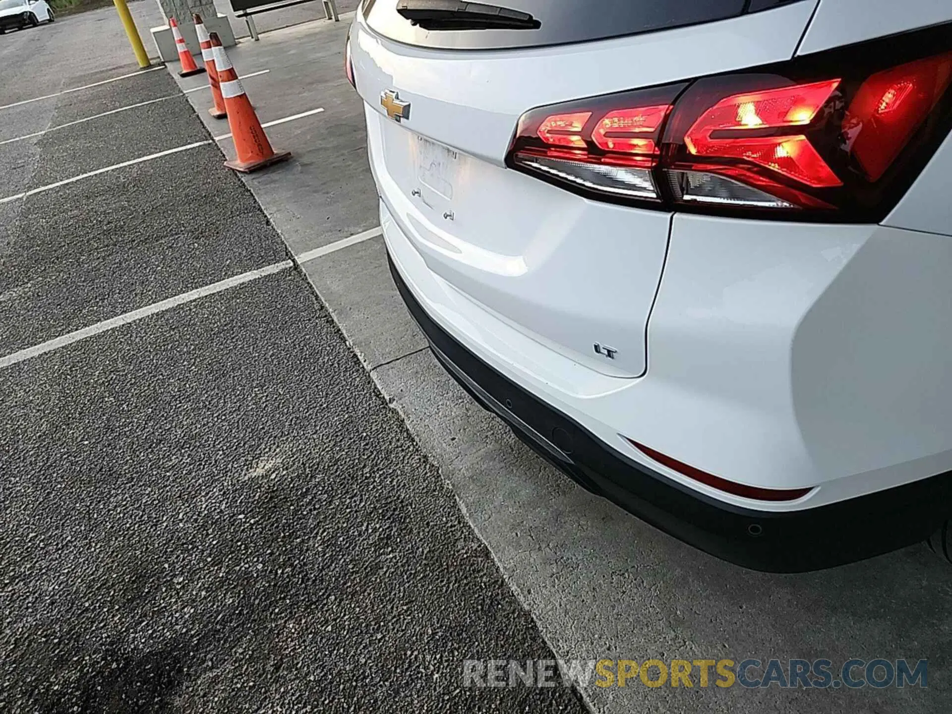 16 Photograph of a damaged car 3GNAXJEG0PL117416 CHEVROLET EQUINOX 2023