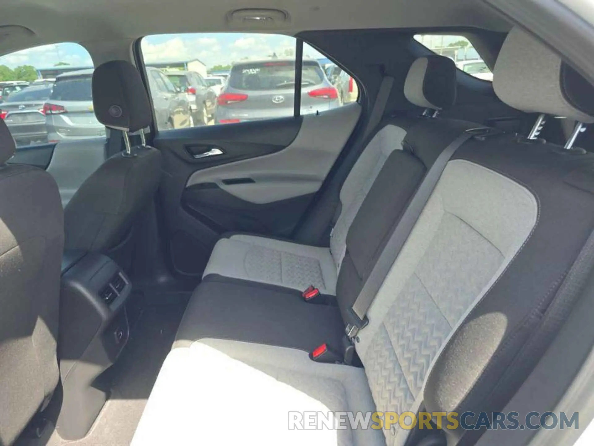 9 Photograph of a damaged car 3GNAXJEG0PL117609 CHEVROLET EQUINOX 2023