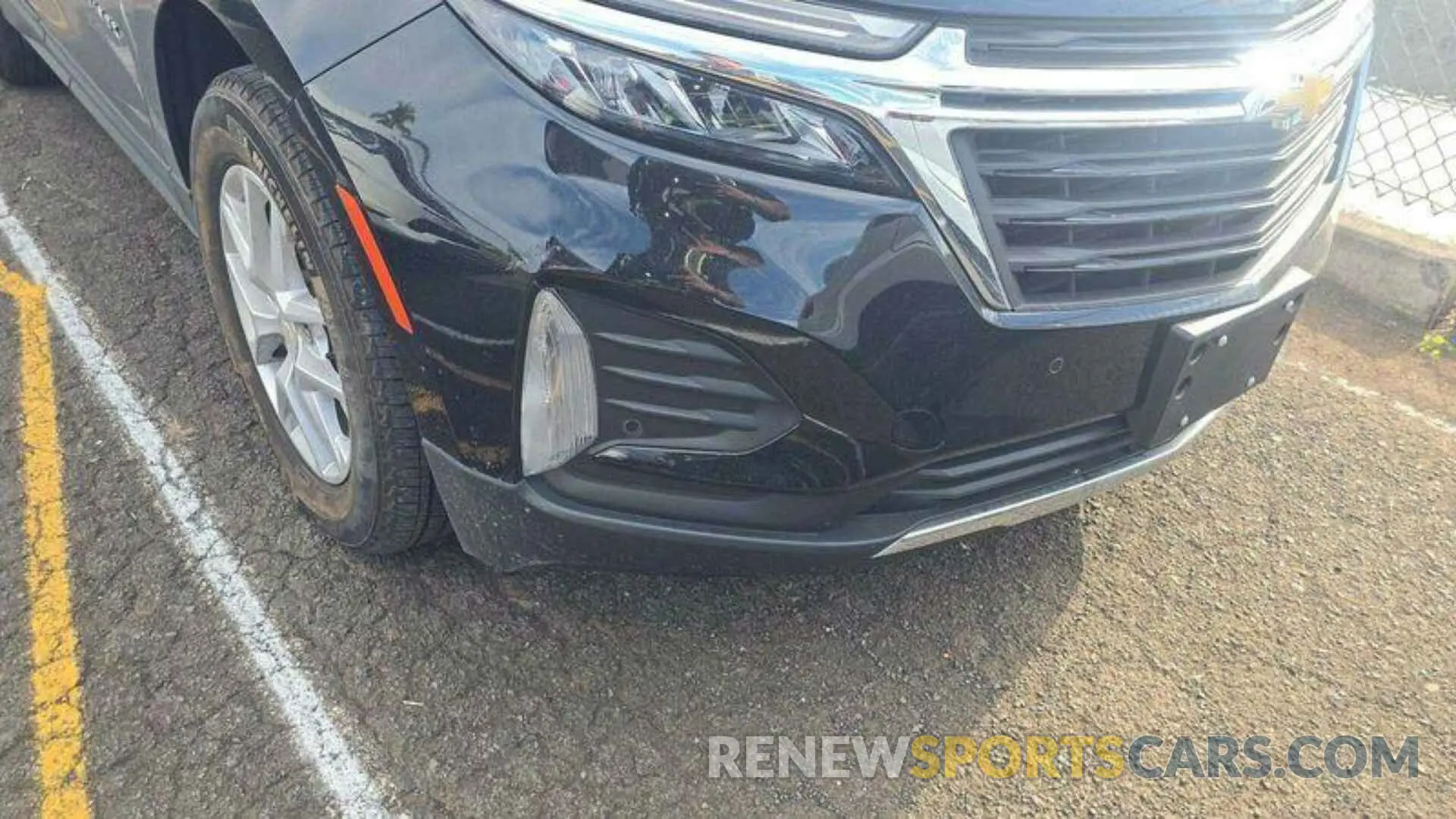 2 Photograph of a damaged car 3GNAXJEG0PL118307 CHEVROLET EQUINOX 2023