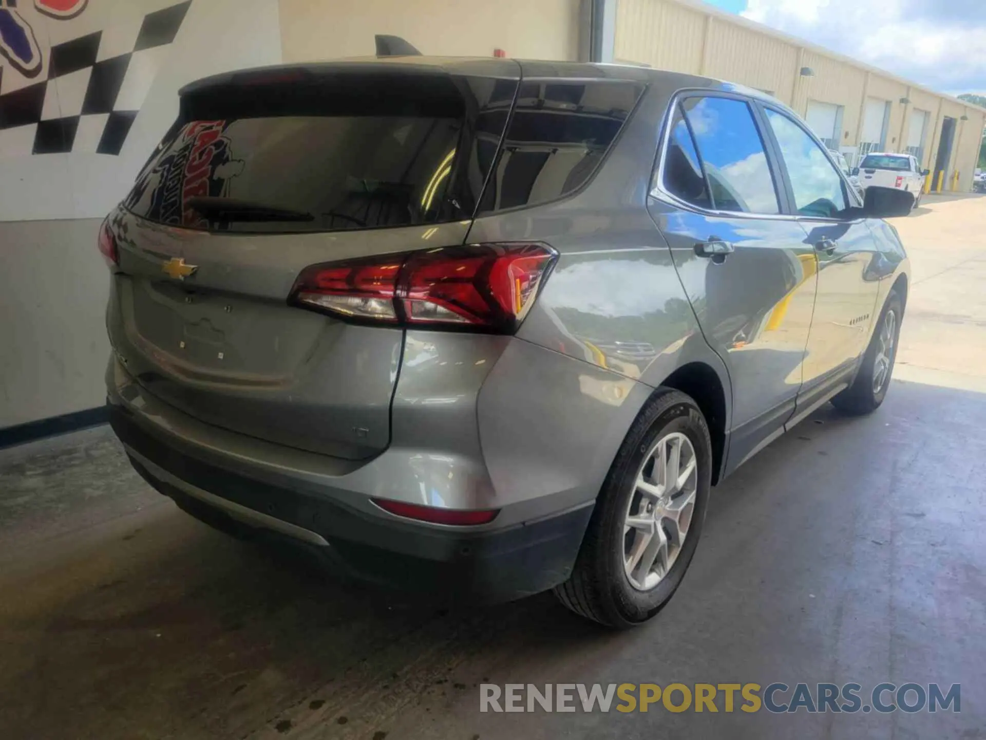 17 Photograph of a damaged car 3GNAXJEG0PL125144 CHEVROLET EQUINOX 2023