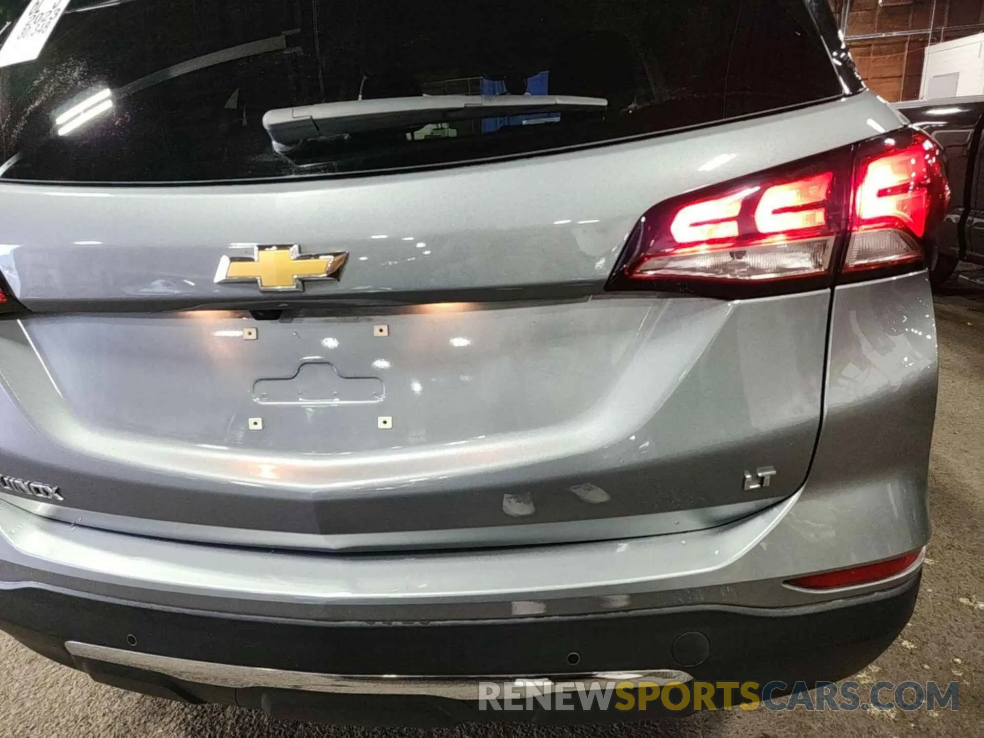 18 Photograph of a damaged car 3GNAXJEG0PL125628 CHEVROLET EQUINOX 2023