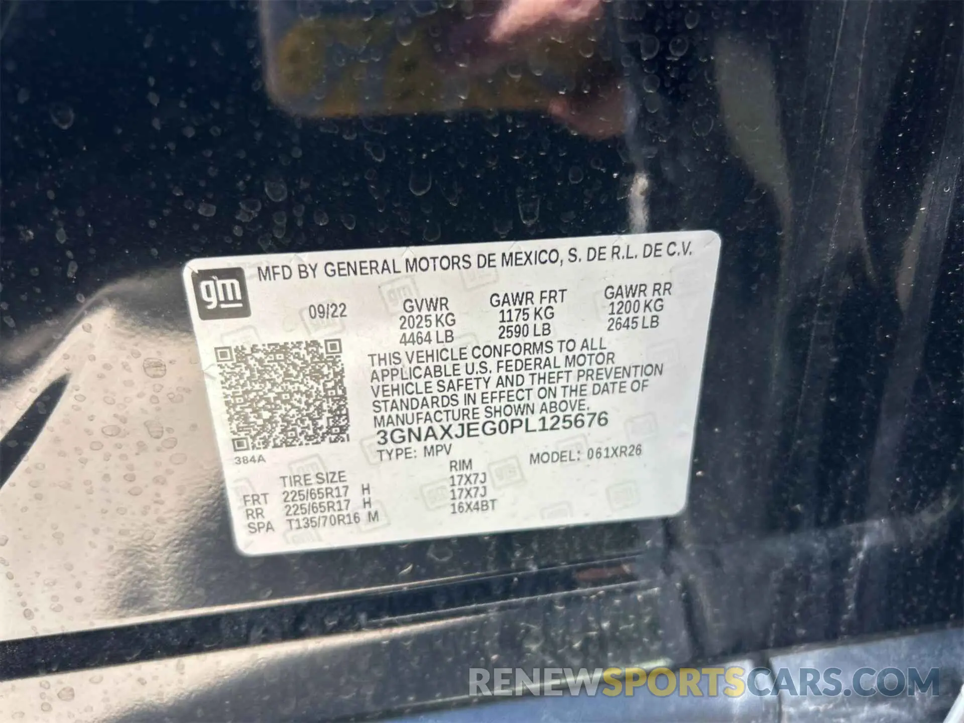 17 Photograph of a damaged car 3GNAXJEG0PL125676 CHEVROLET EQUINOX 2023