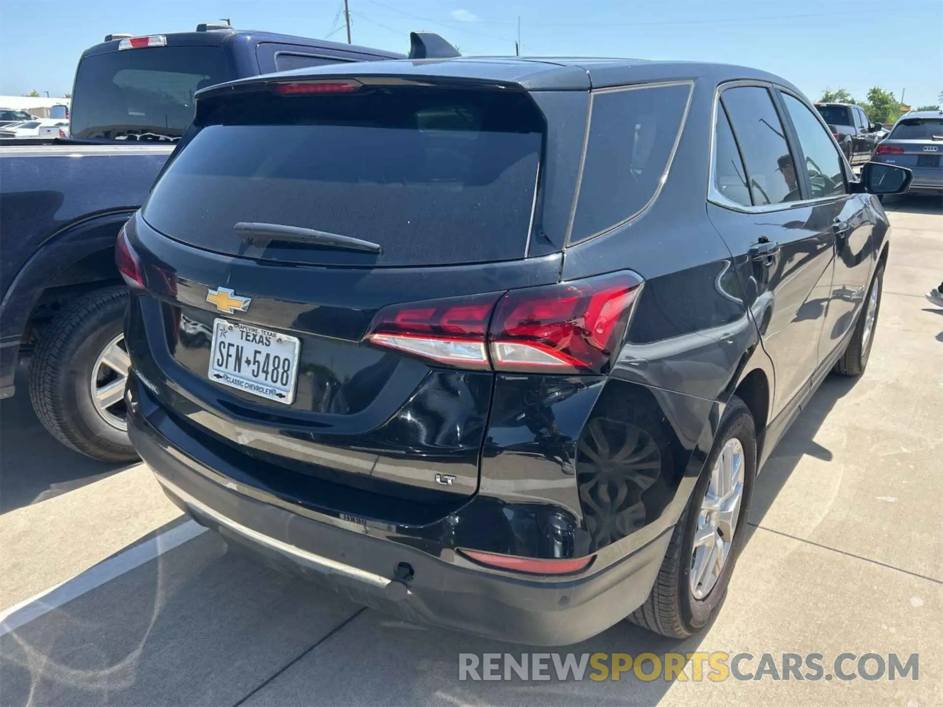 2 Photograph of a damaged car 3GNAXJEG0PL125676 CHEVROLET EQUINOX 2023