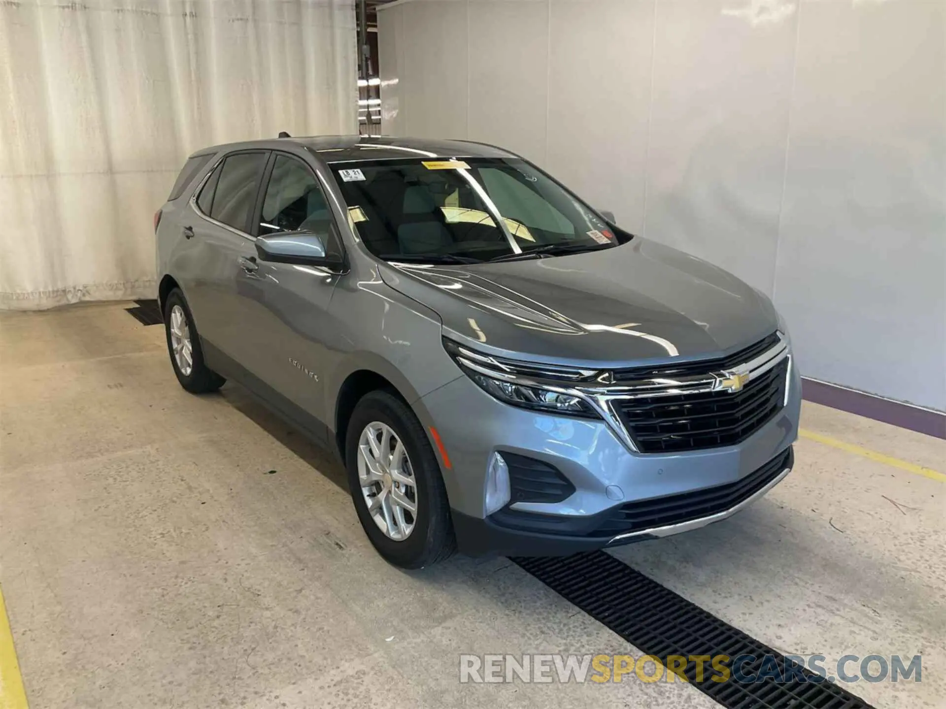 18 Photograph of a damaged car 3GNAXJEG0PS206649 CHEVROLET EQUINOX 2023