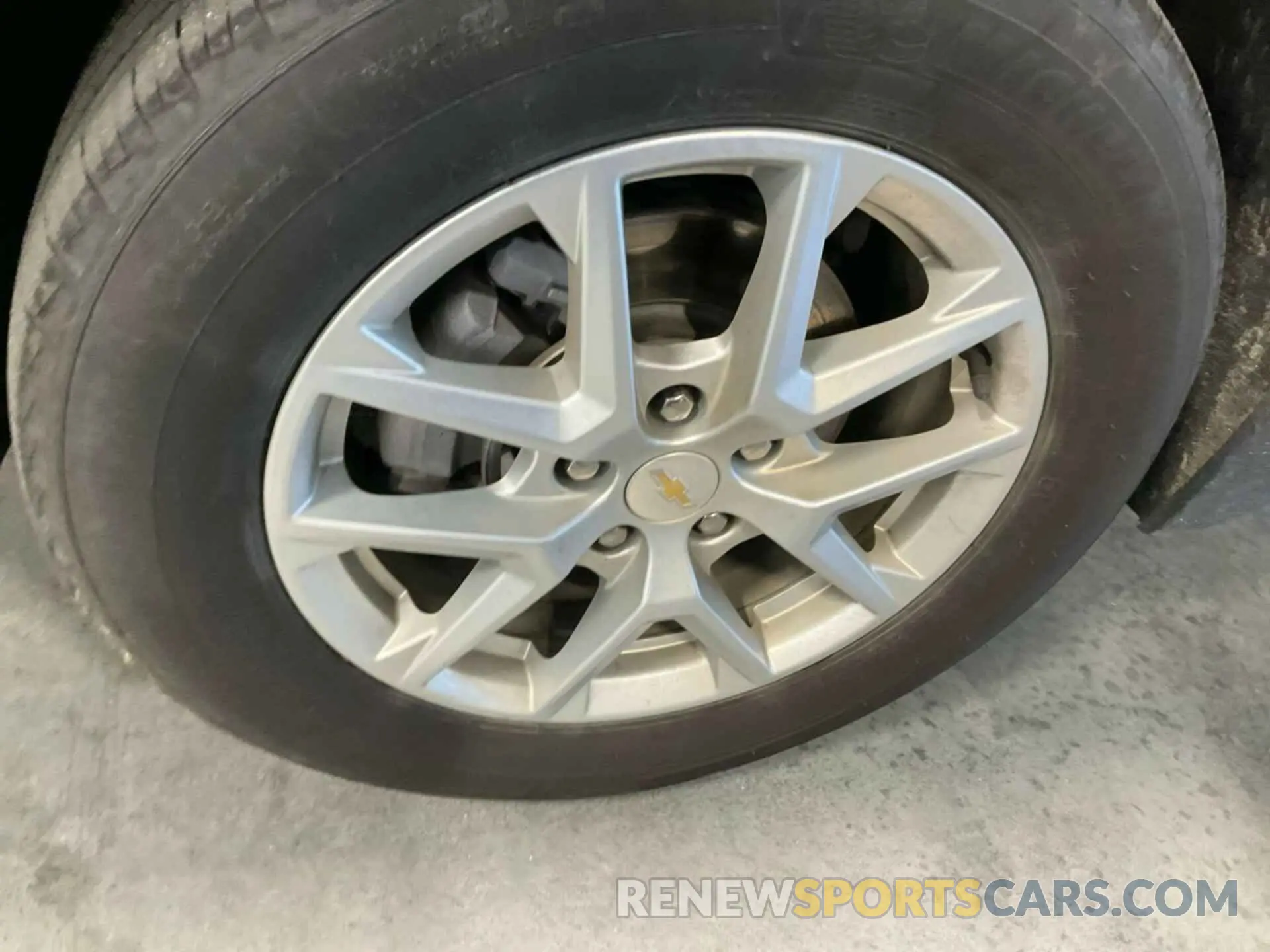 11 Photograph of a damaged car 3GNAXJEG2PL117353 CHEVROLET EQUINOX 2023