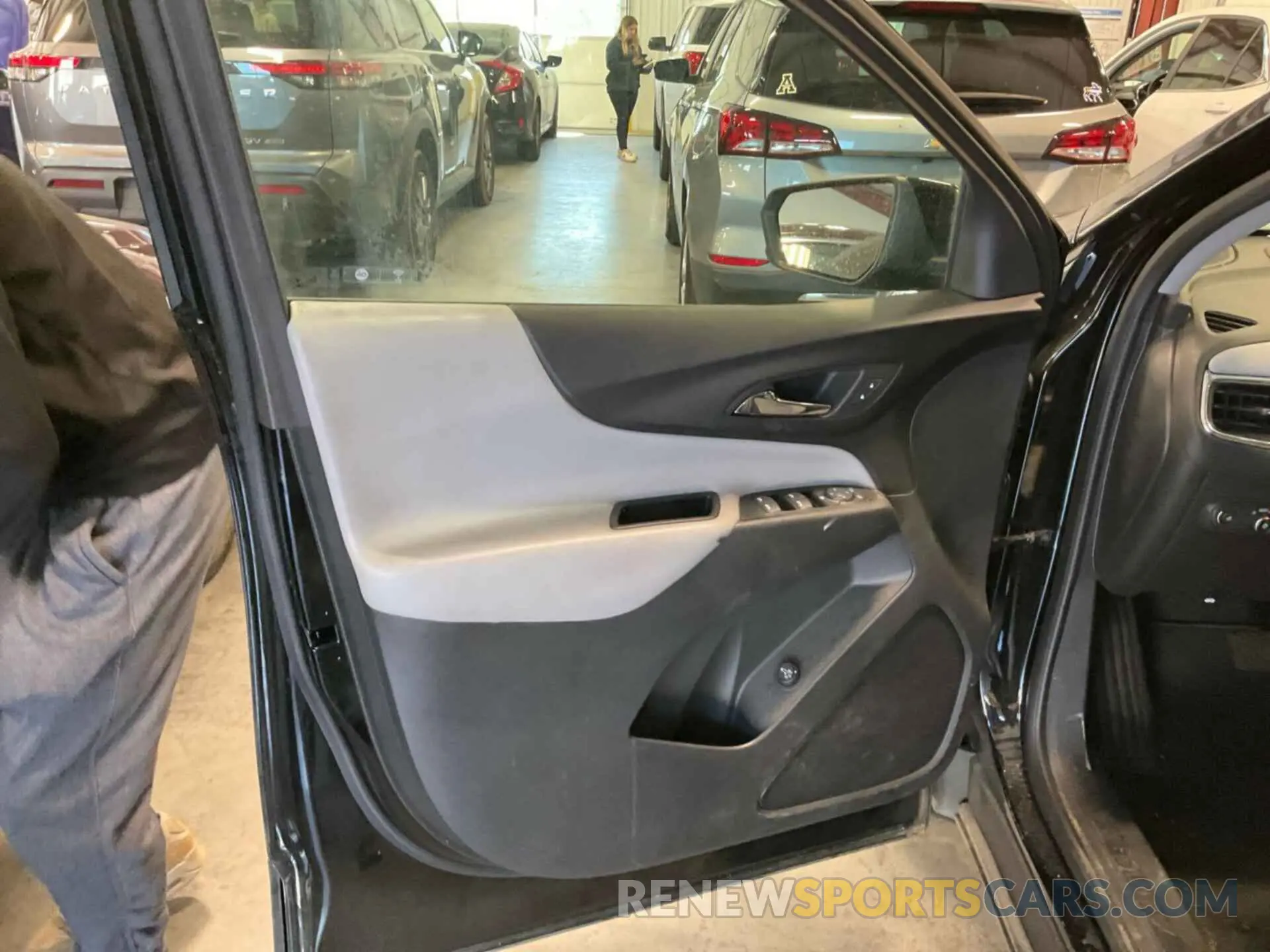 7 Photograph of a damaged car 3GNAXJEG2PL117353 CHEVROLET EQUINOX 2023
