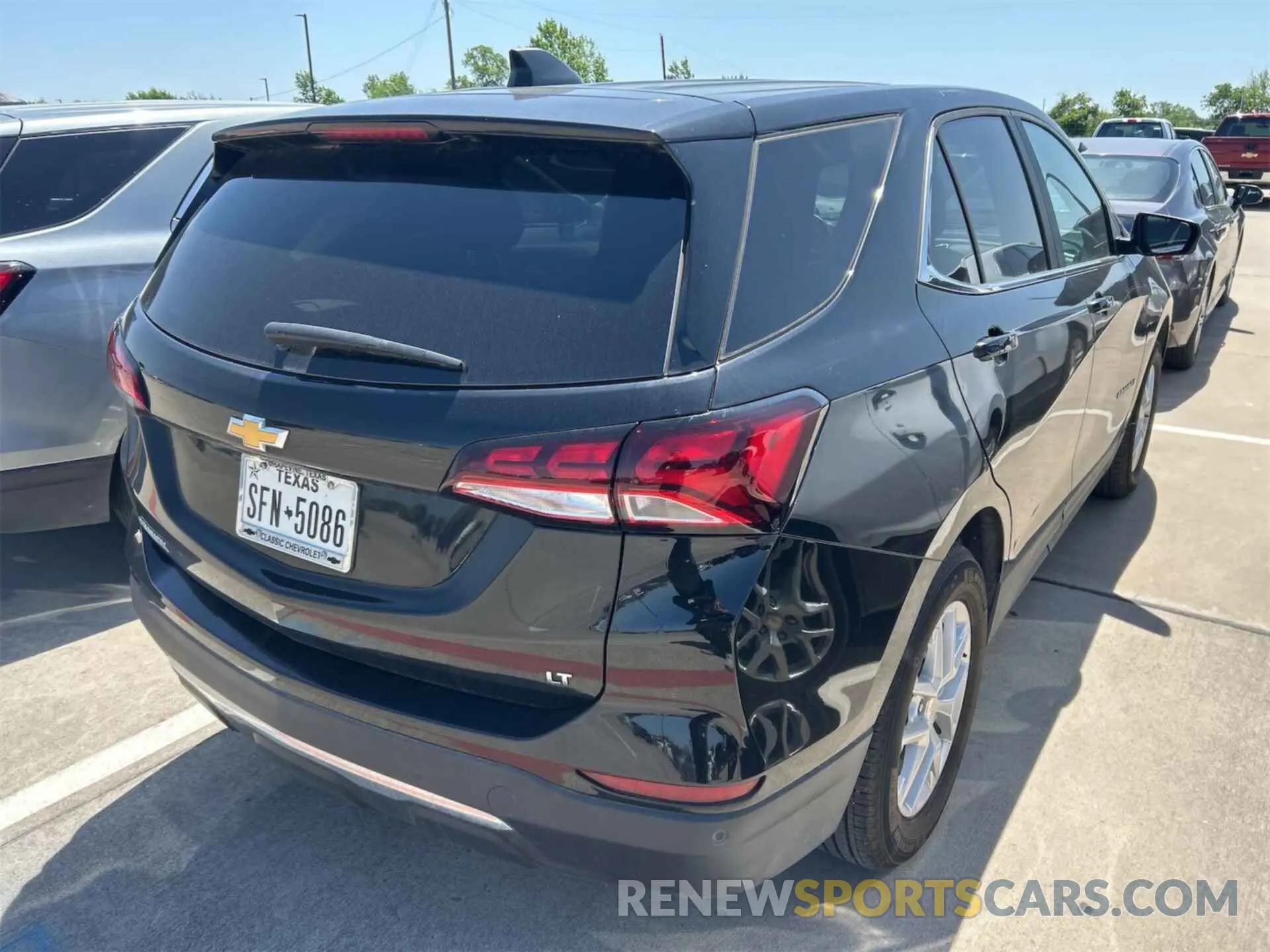5 Photograph of a damaged car 3GNAXJEG2PL125727 CHEVROLET EQUINOX 2023