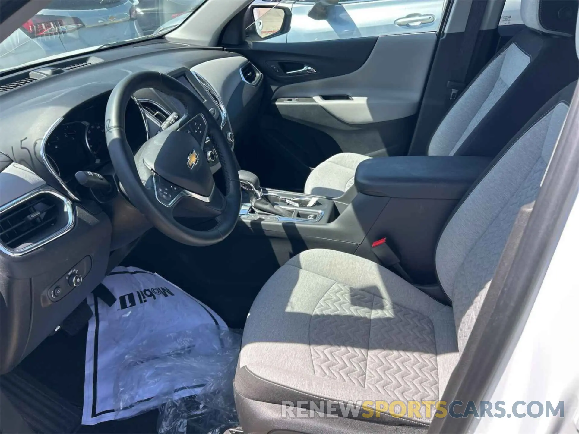 18 Photograph of a damaged car 3GNAXJEG2PL127722 CHEVROLET EQUINOX 2023