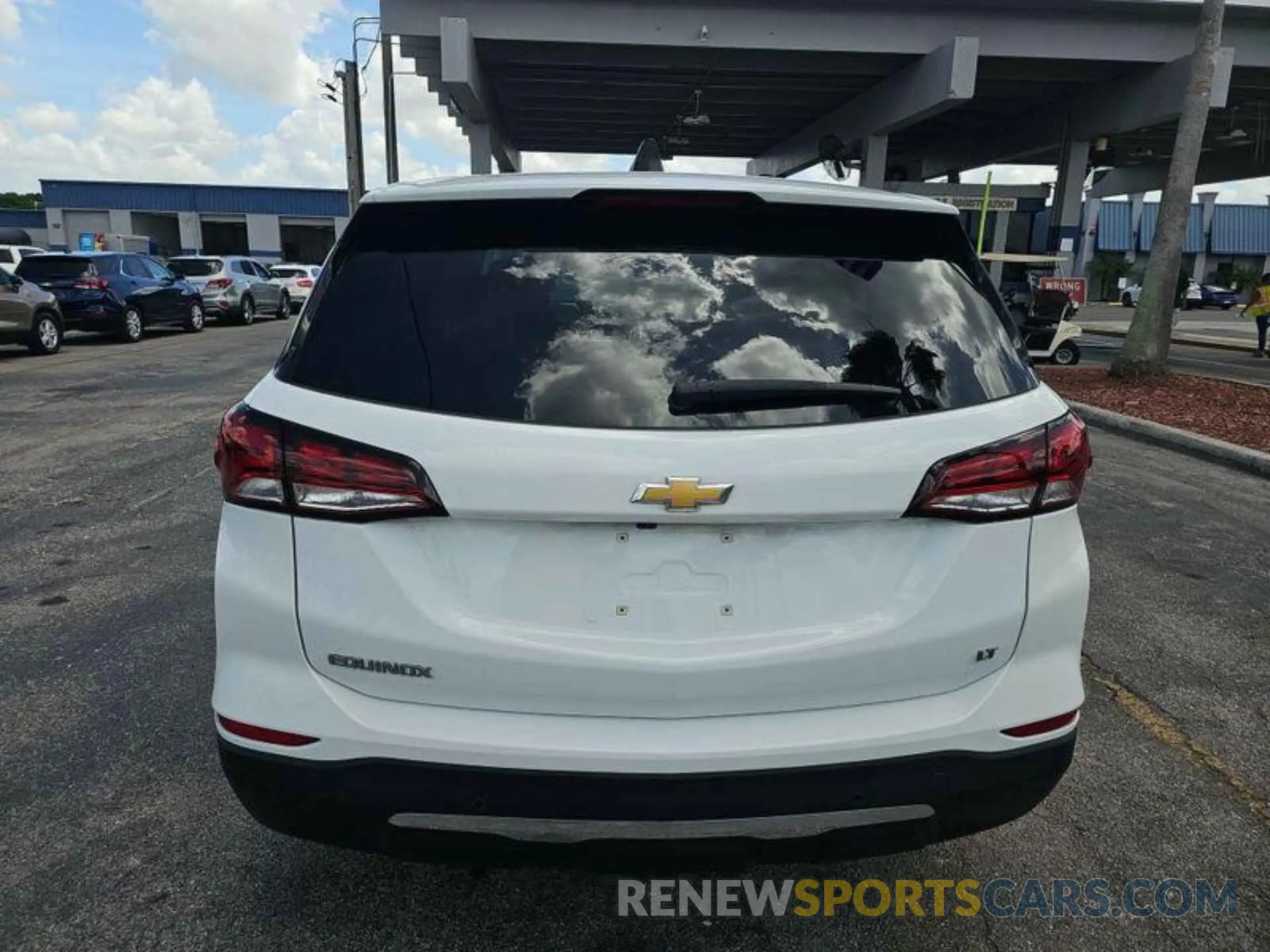 9 Photograph of a damaged car 3GNAXJEG3PL106961 CHEVROLET EQUINOX 2023