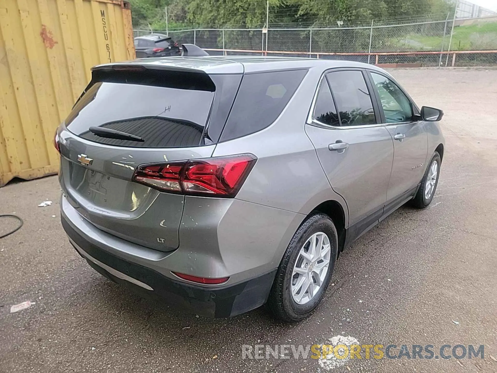 8 Photograph of a damaged car 3GNAXJEG3PL112890 CHEVROLET EQUINOX 2023