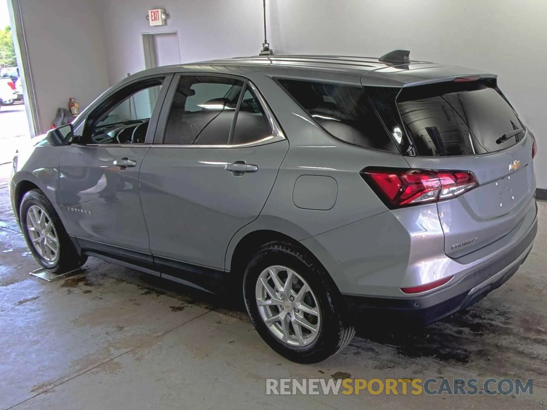 2 Photograph of a damaged car 3GNAXJEG3PL124831 CHEVROLET EQUINOX 2023