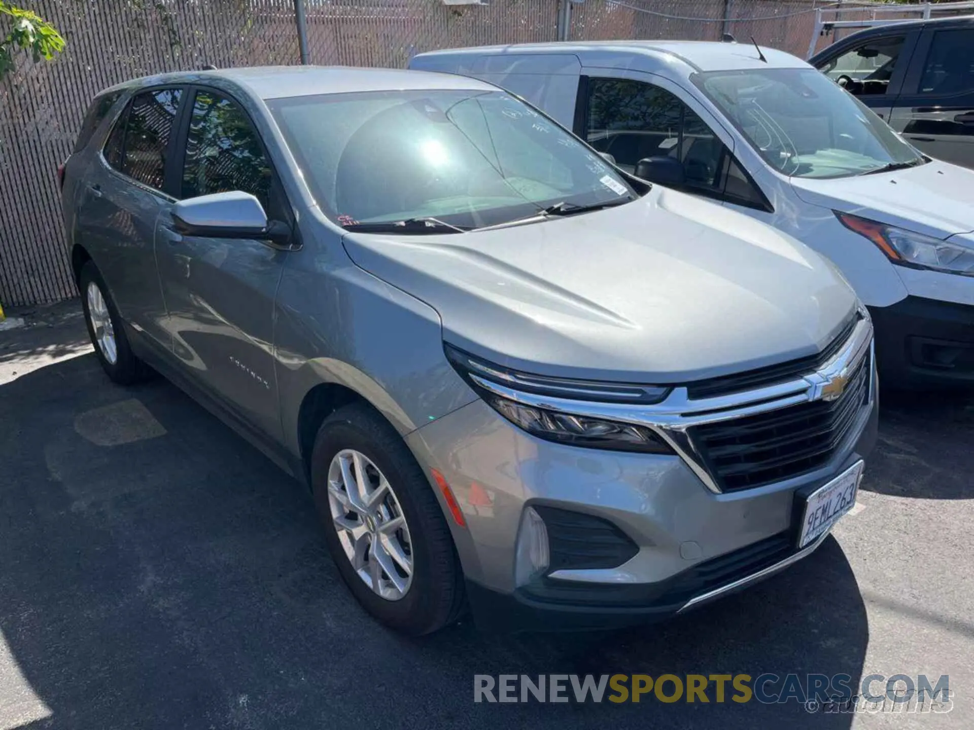5 Photograph of a damaged car 3GNAXJEG3PL125073 CHEVROLET EQUINOX 2023