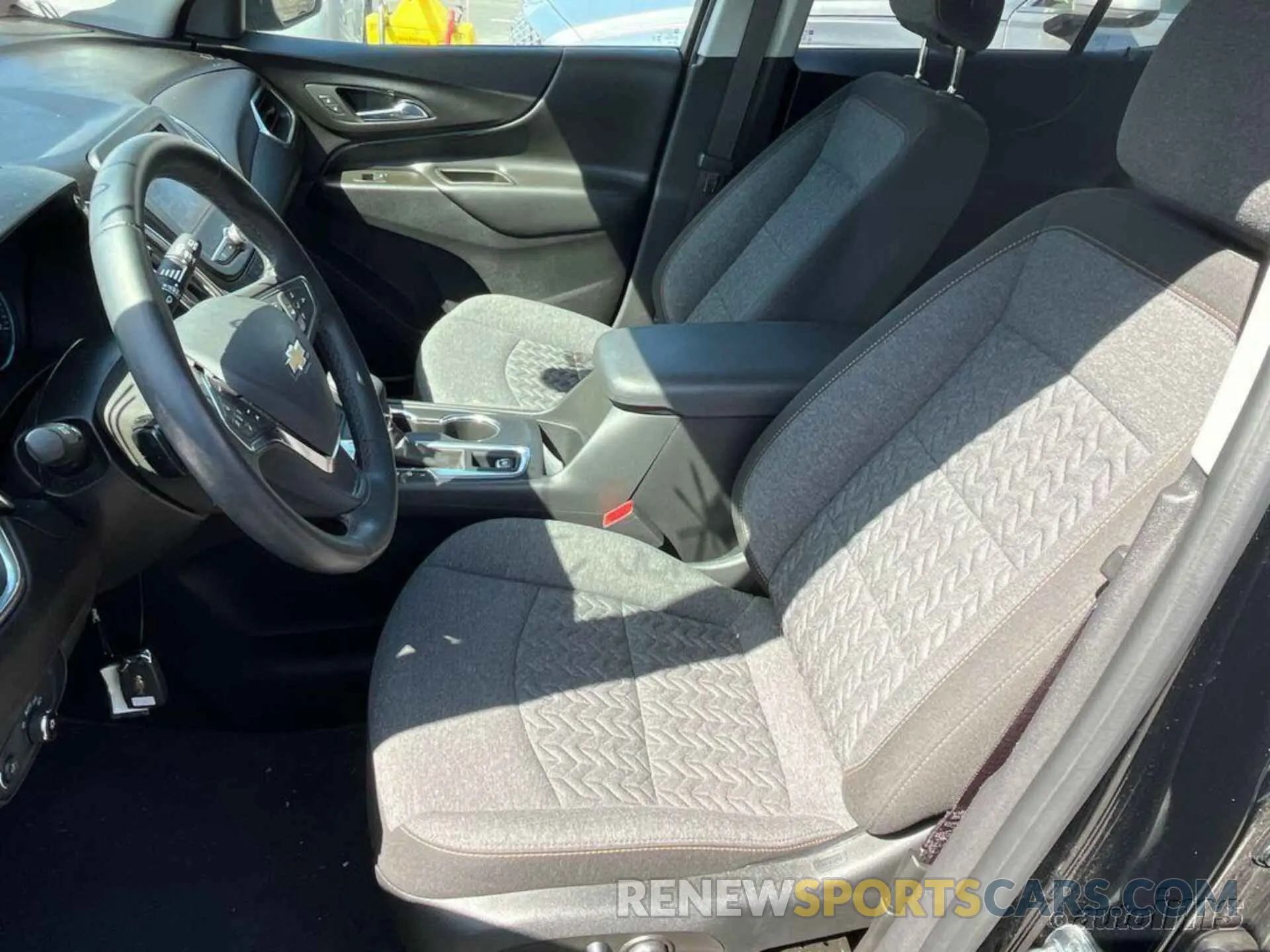 8 Photograph of a damaged car 3GNAXJEG3PL237632 CHEVROLET EQUINOX 2023