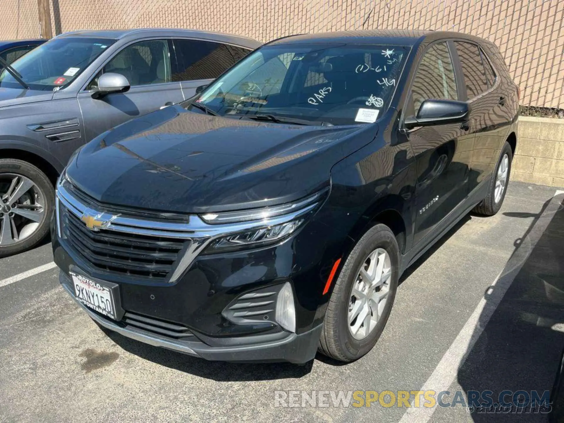 9 Photograph of a damaged car 3GNAXJEG3PL237632 CHEVROLET EQUINOX 2023
