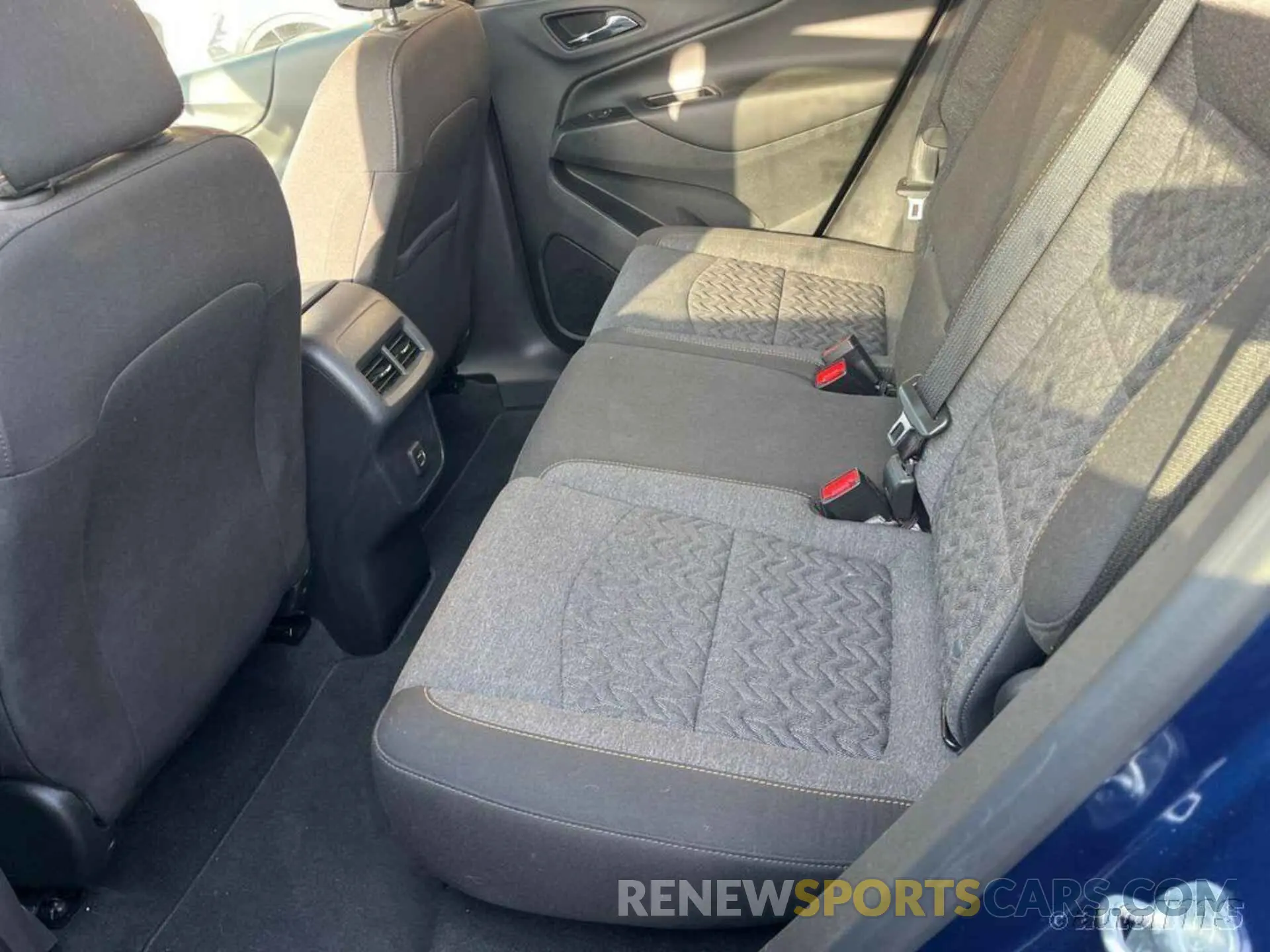 5 Photograph of a damaged car 3GNAXJEG4PL106418 CHEVROLET EQUINOX 2023