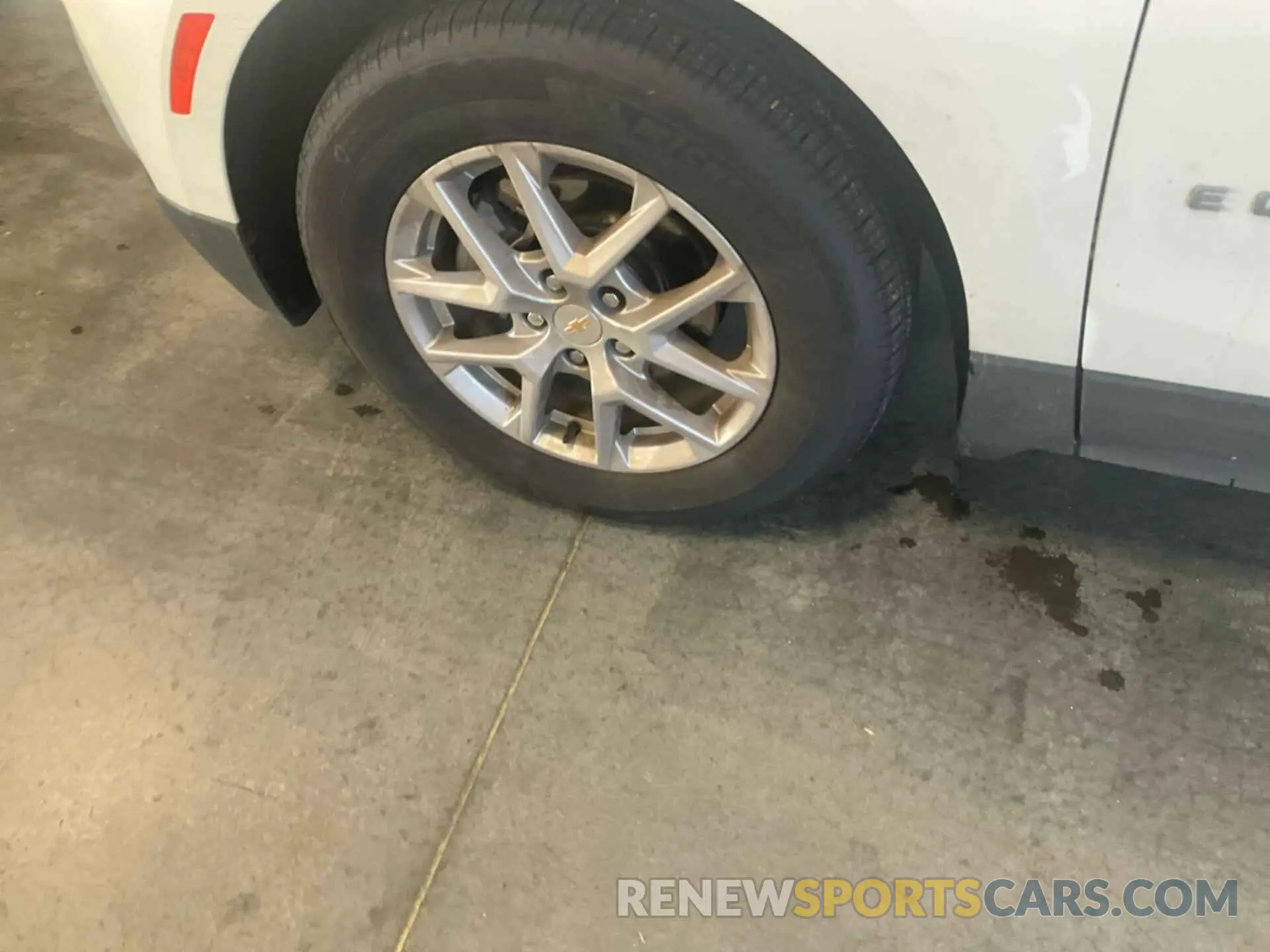 18 Photograph of a damaged car 3GNAXJEG4PL117404 CHEVROLET EQUINOX 2023