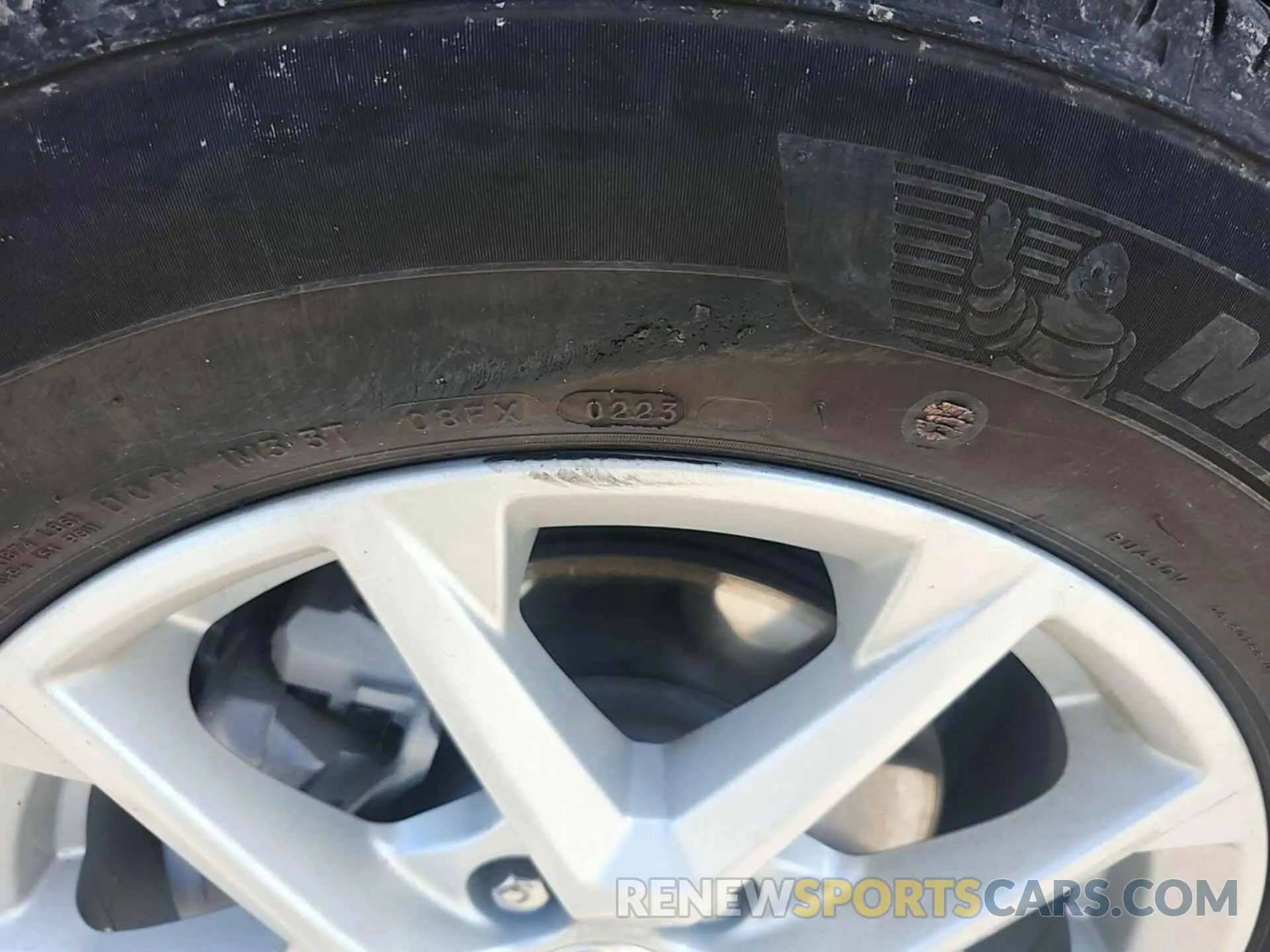 23 Photograph of a damaged car 3GNAXJEG4PS182212 CHEVROLET EQUINOX 2023