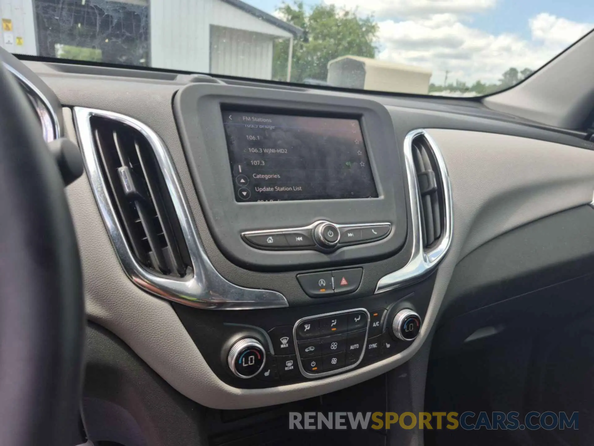 3 Photograph of a damaged car 3GNAXJEG4PS182212 CHEVROLET EQUINOX 2023