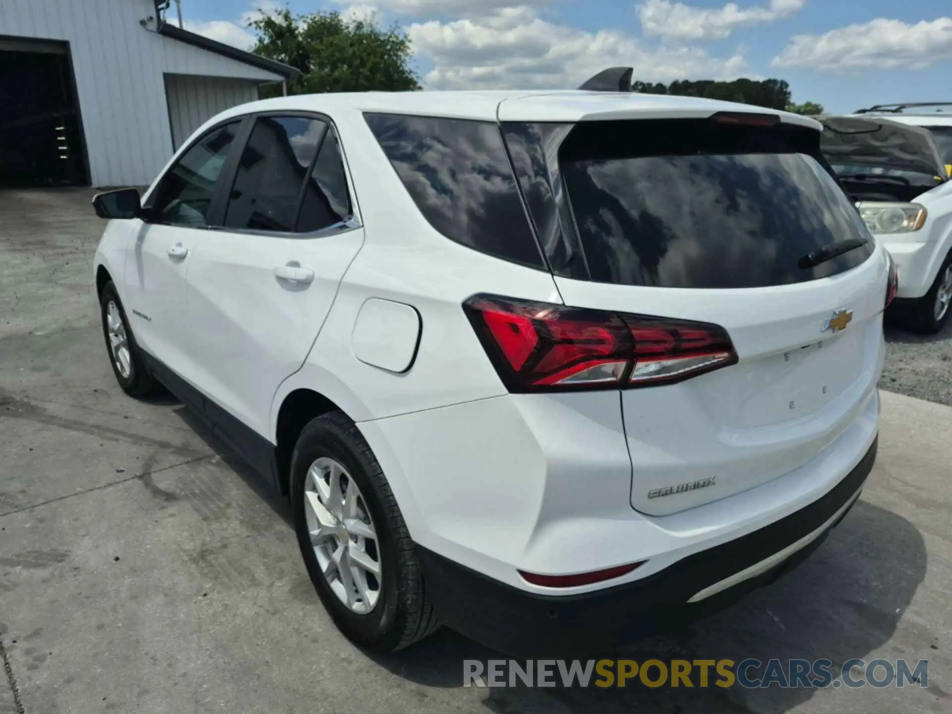 9 Photograph of a damaged car 3GNAXJEG4PS182212 CHEVROLET EQUINOX 2023