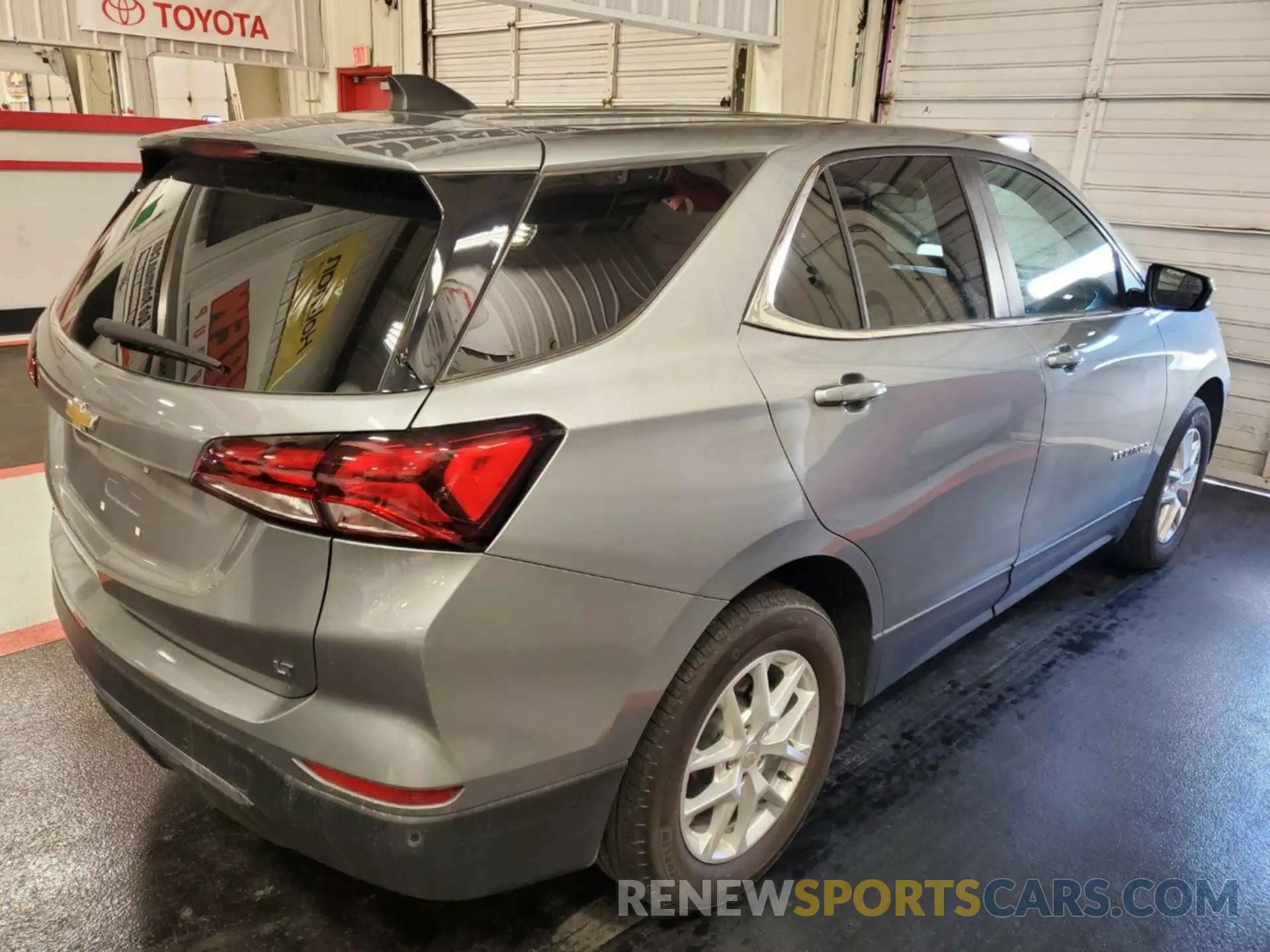 12 Photograph of a damaged car 3GNAXJEG4PS209554 CHEVROLET EQUINOX 2023