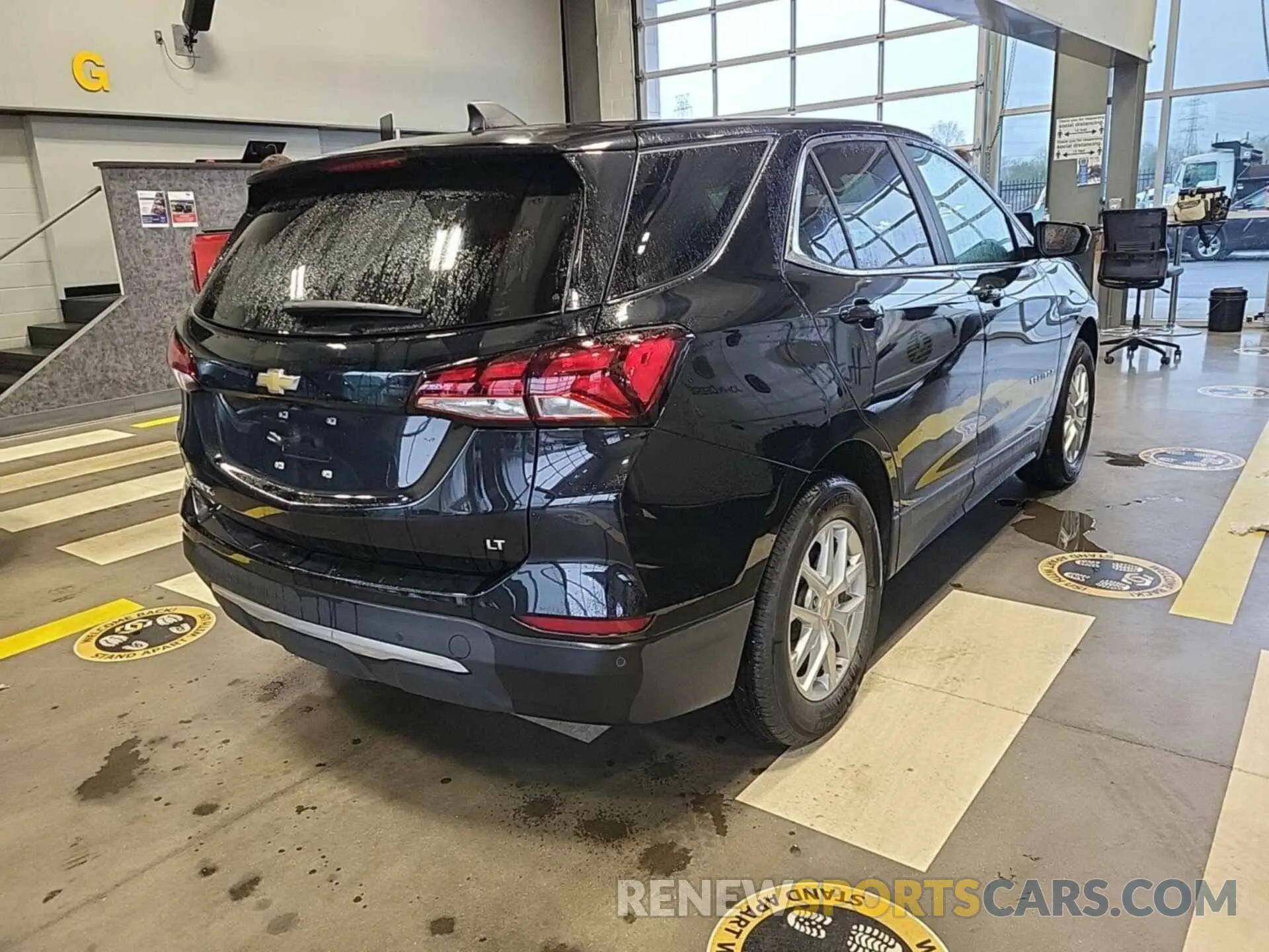 19 Photograph of a damaged car 3GNAXJEG5PL117847 CHEVROLET EQUINOX 2023