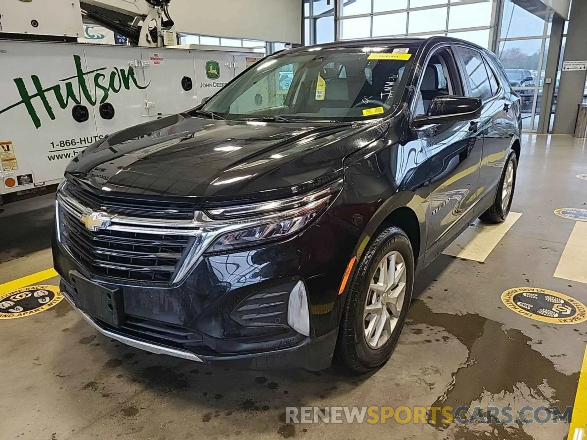 9 Photograph of a damaged car 3GNAXJEG5PL117847 CHEVROLET EQUINOX 2023