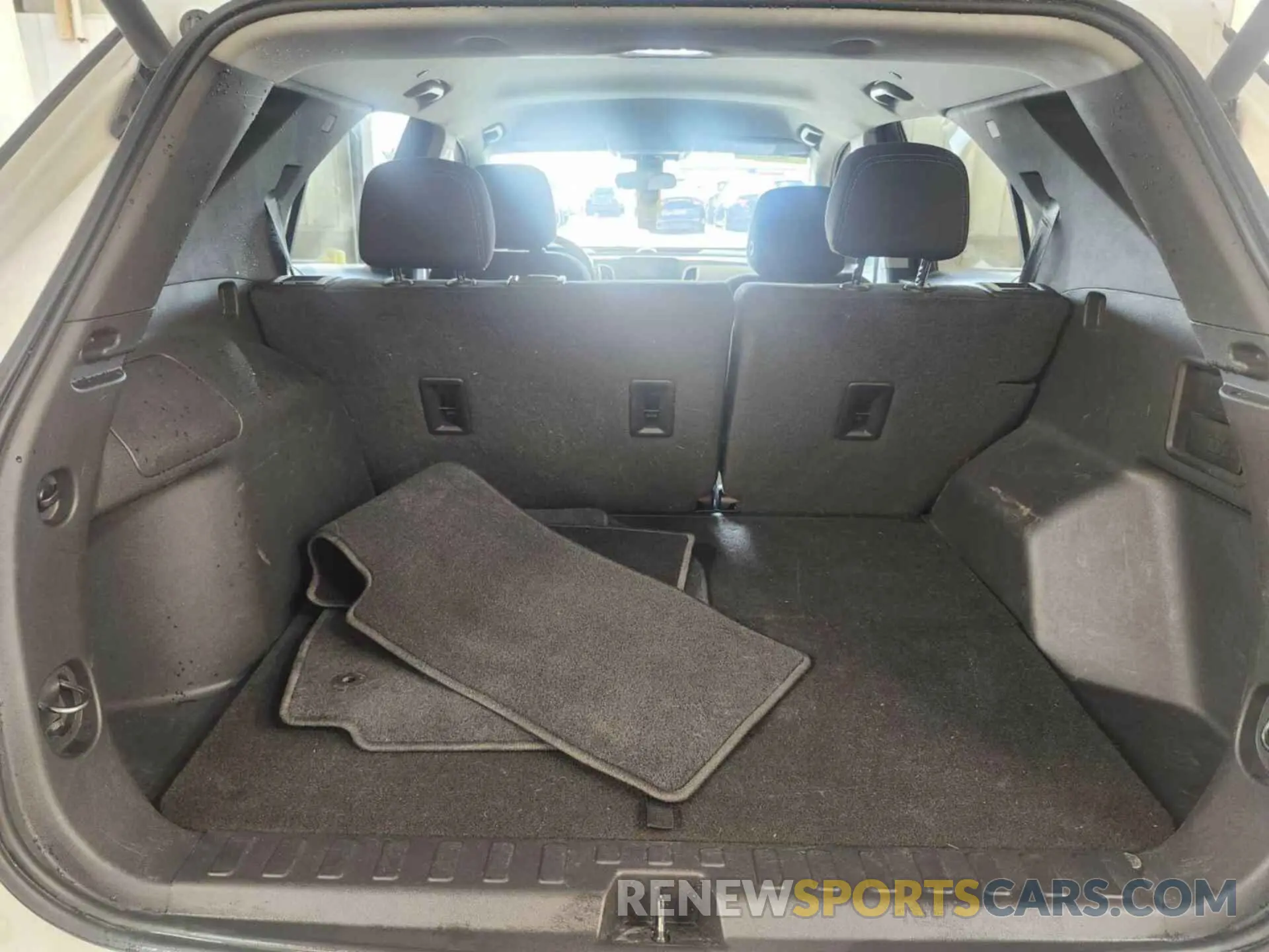 19 Photograph of a damaged car 3GNAXJEG5PL117928 CHEVROLET EQUINOX 2023