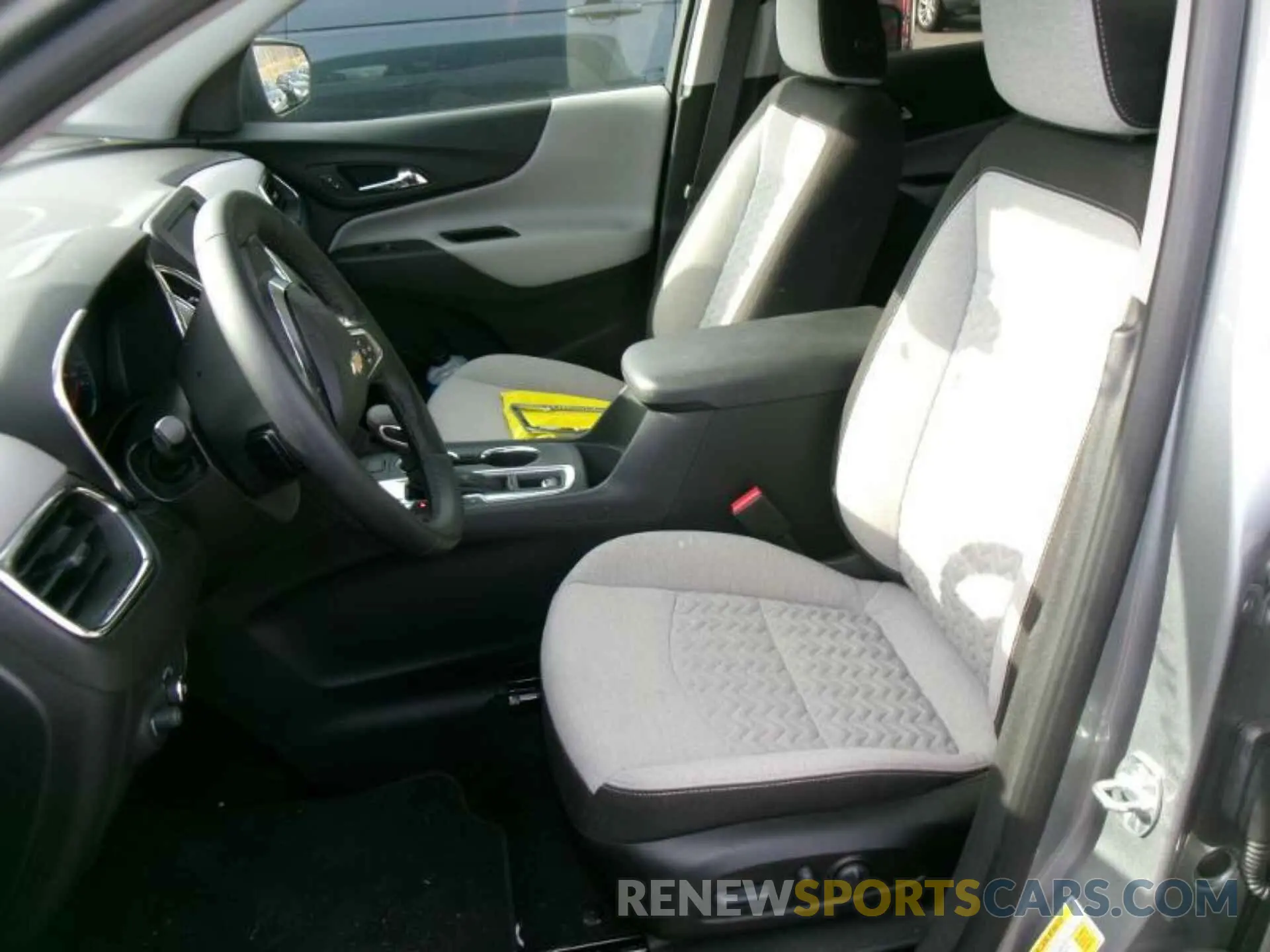 2 Photograph of a damaged car 3GNAXJEG5PL125737 CHEVROLET EQUINOX 2023