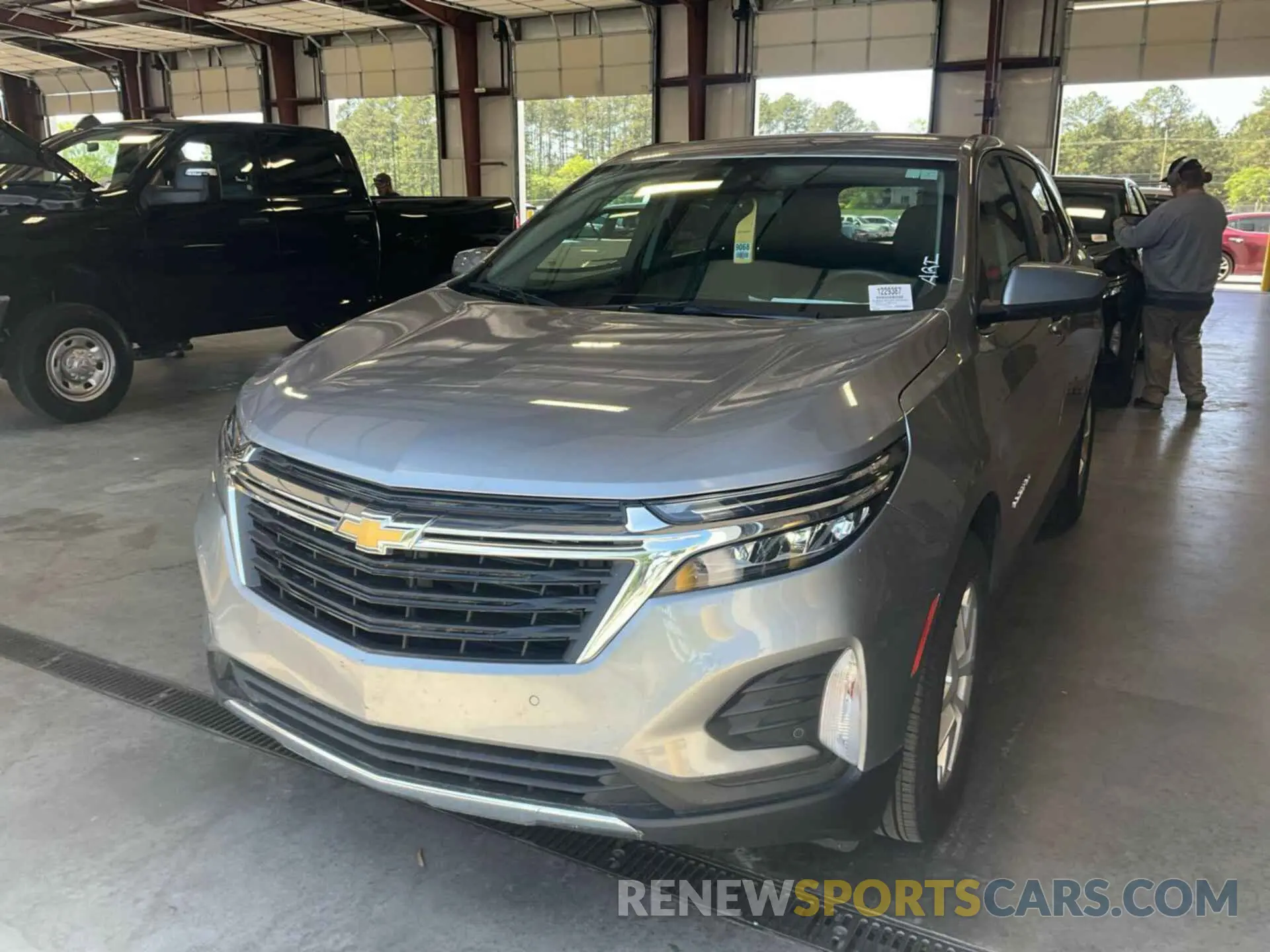28 Photograph of a damaged car 3GNAXJEG5PL253542 CHEVROLET EQUINOX 2023