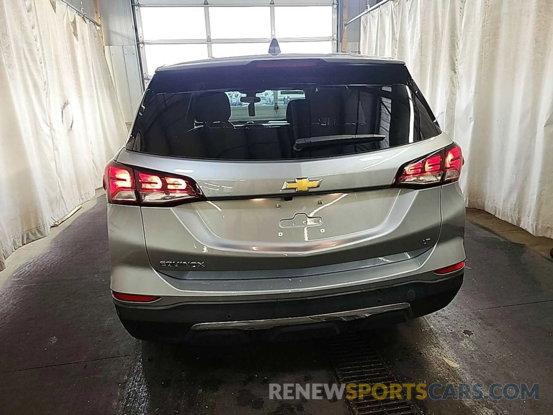17 Photograph of a damaged car 3GNAXJEG5PS209546 CHEVROLET EQUINOX 2023