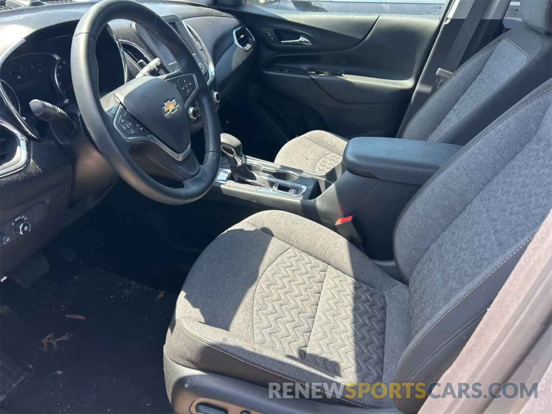 4 Photograph of a damaged car 3GNAXJEG6PL125486 CHEVROLET EQUINOX 2023