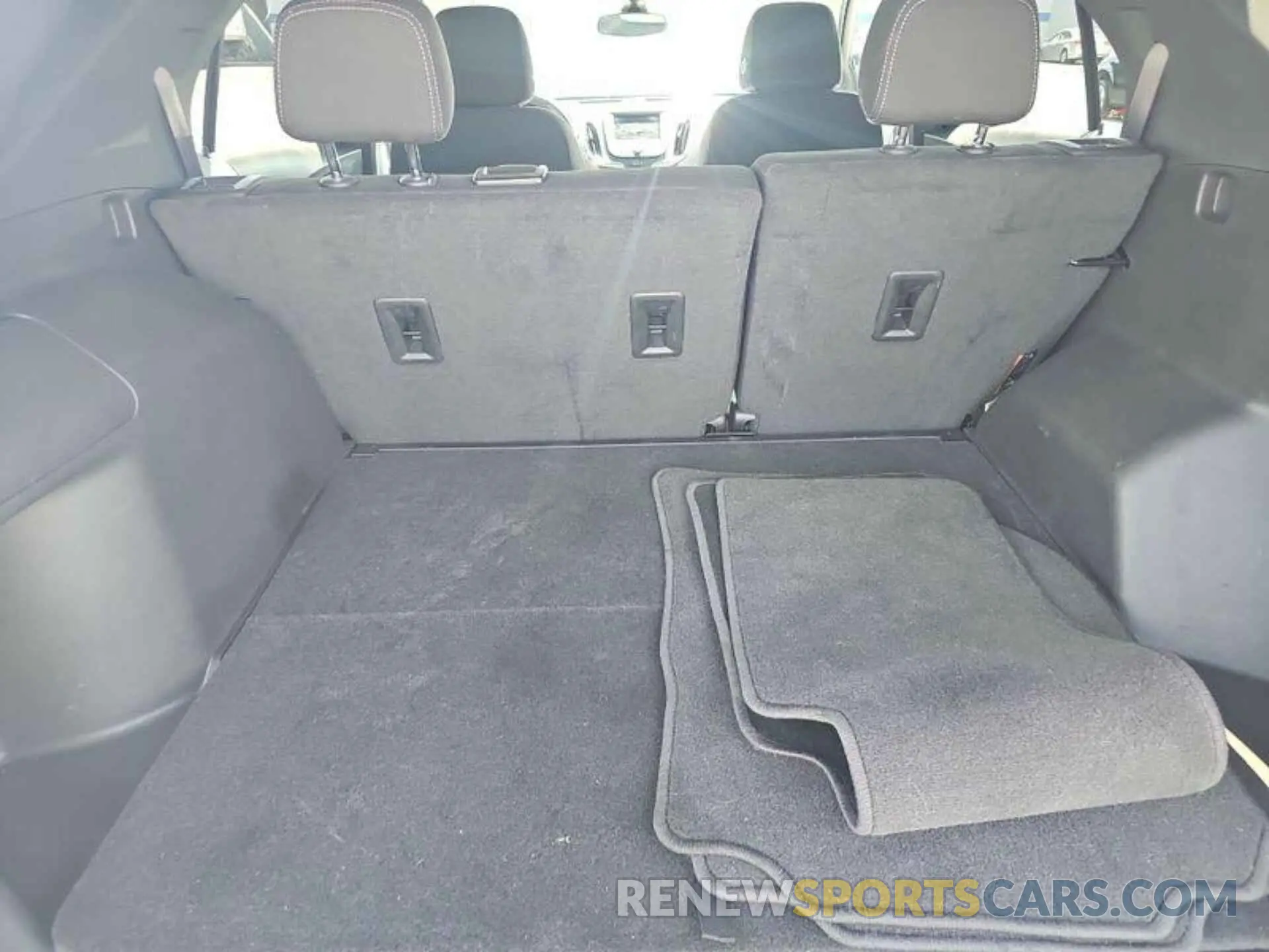 7 Photograph of a damaged car 3GNAXJEG6PL125780 CHEVROLET EQUINOX 2023